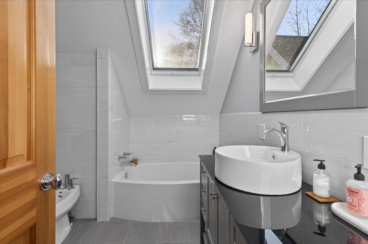 main property photo 62