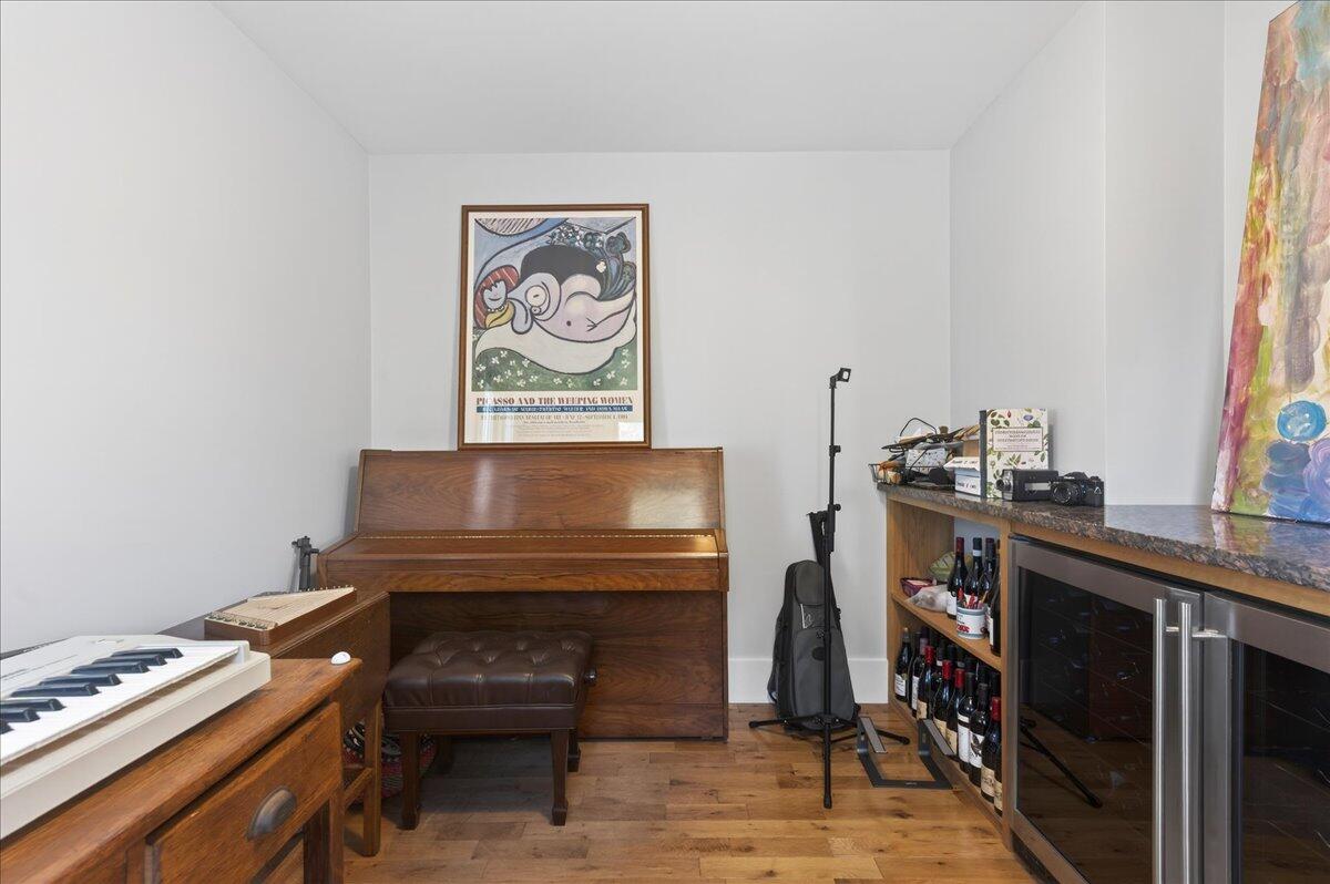 main property photo 79
