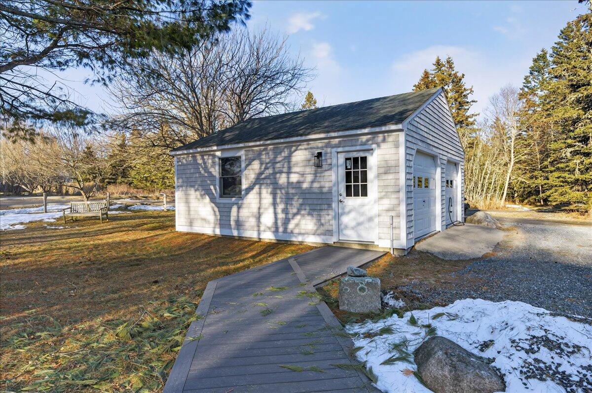main property photo 98