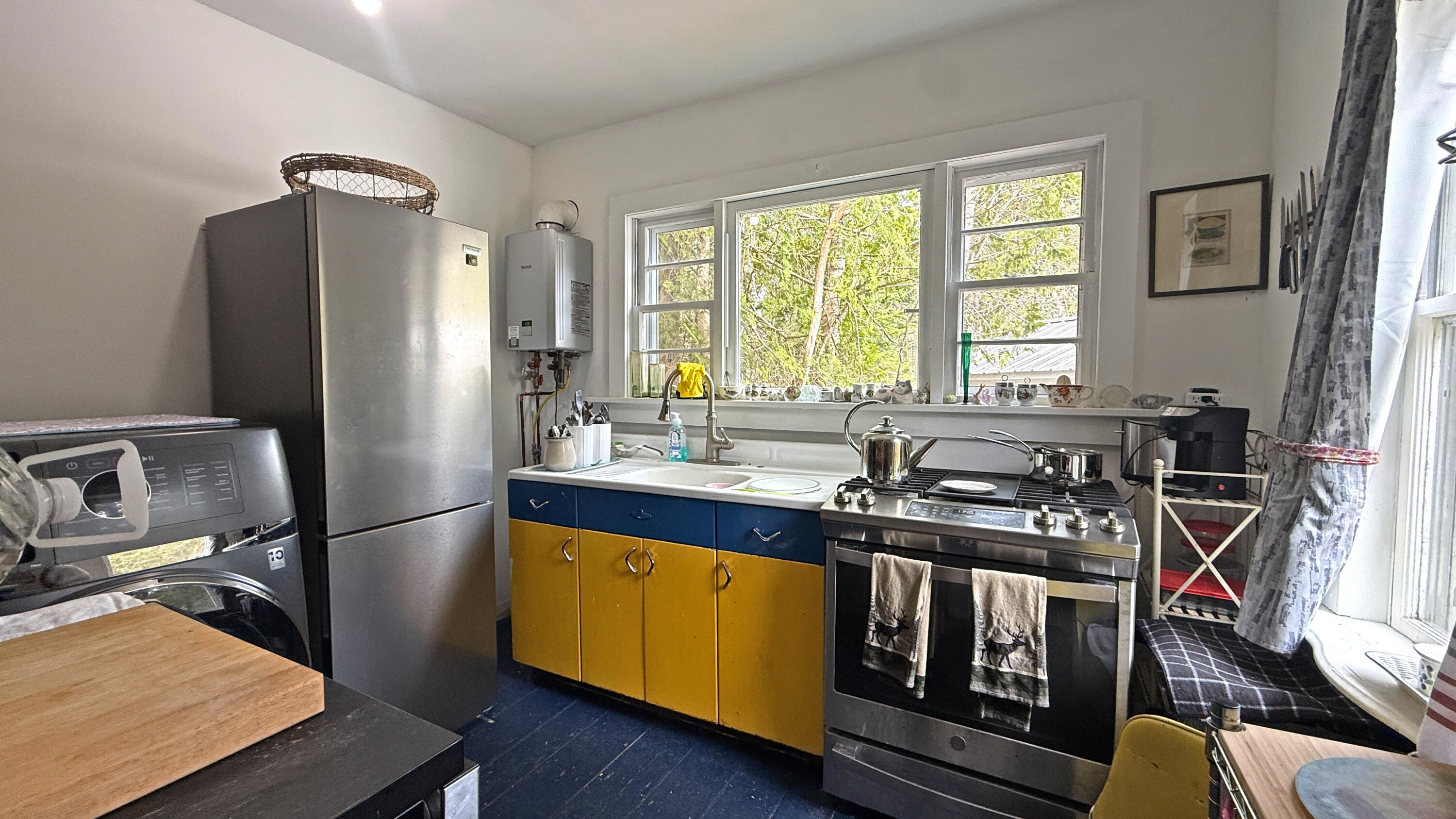 main property photo 7