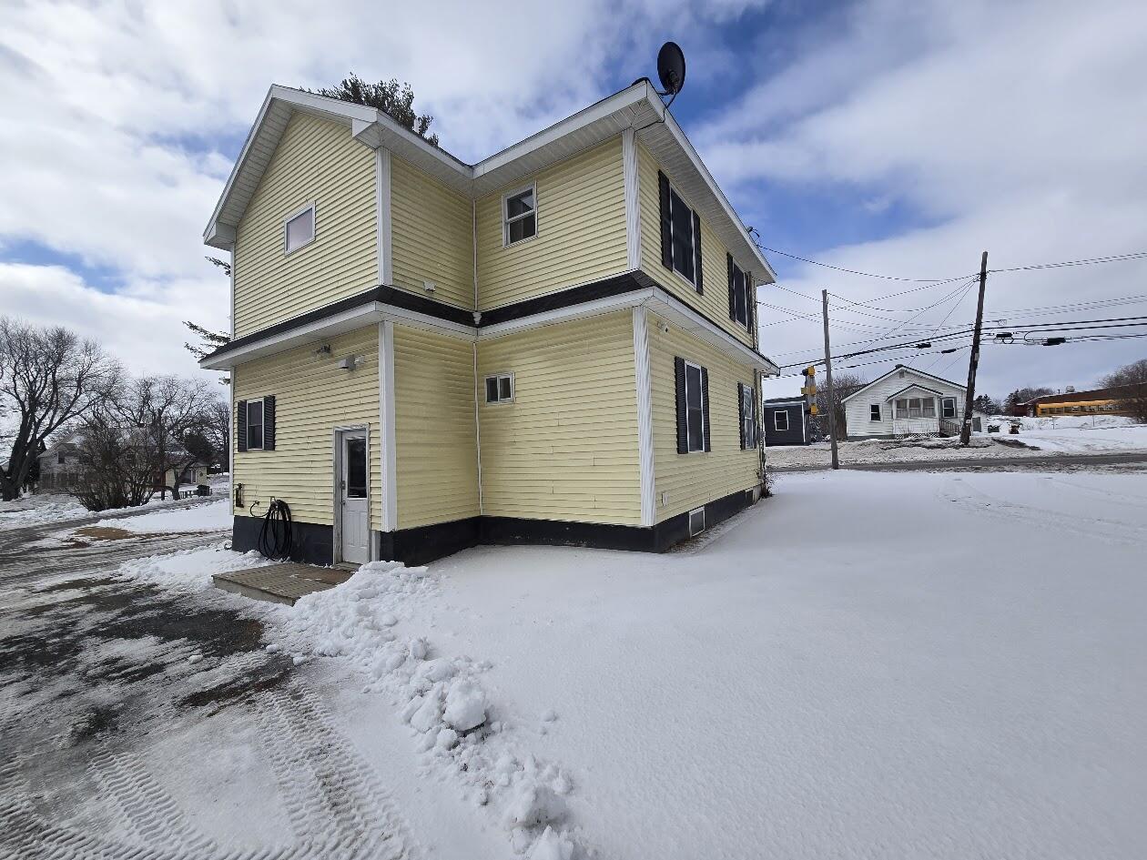 main property photo 8