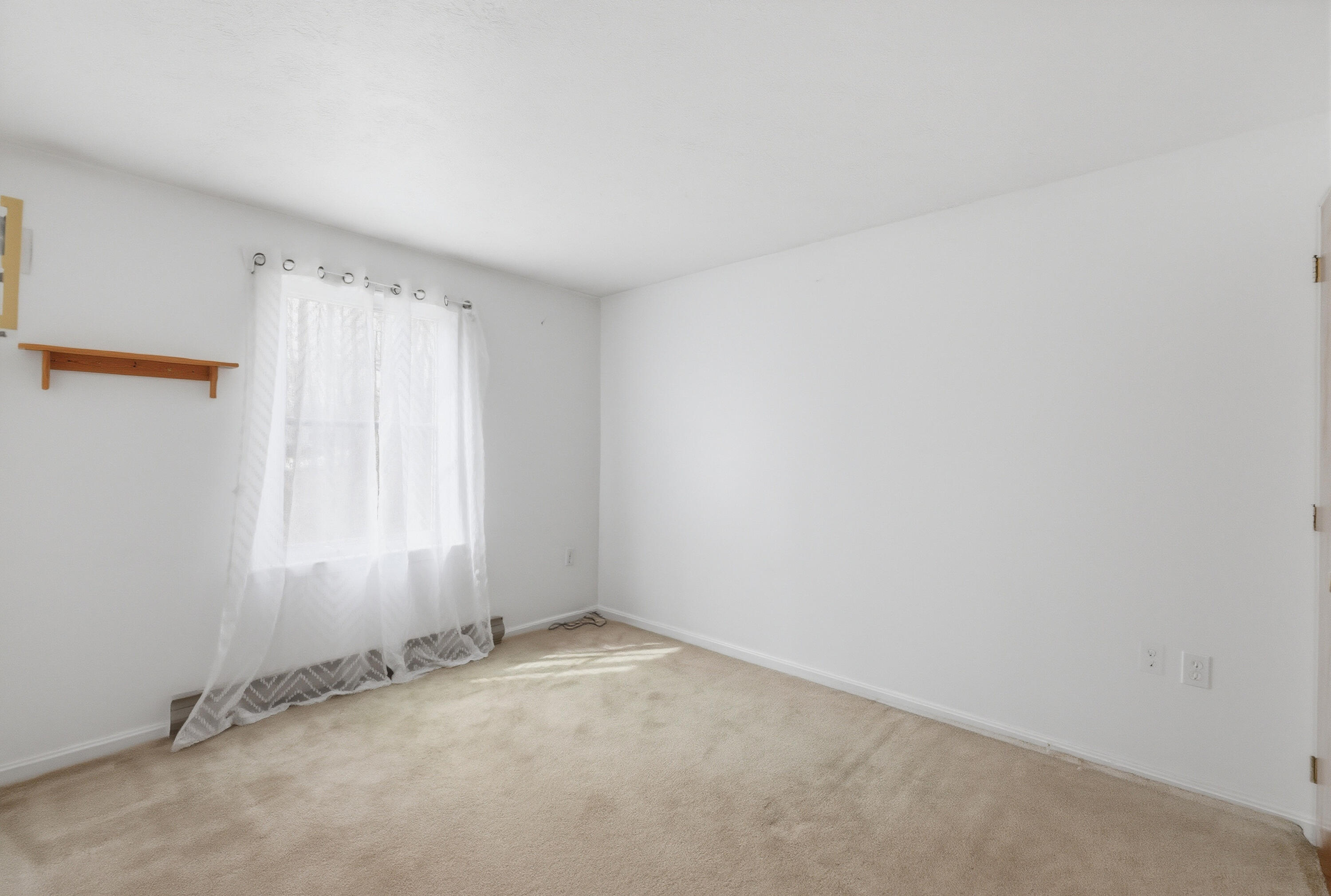 property viewer photo 15