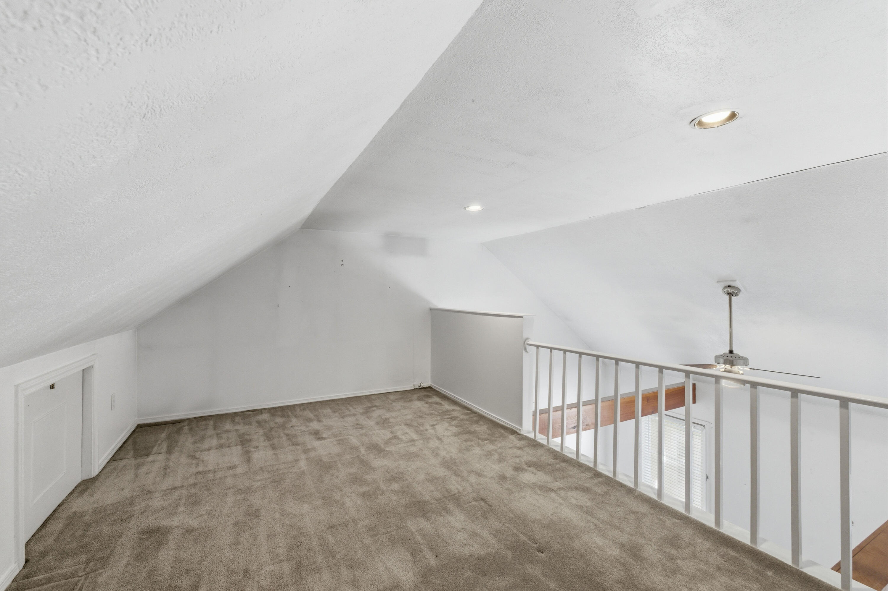 property viewer photo 21