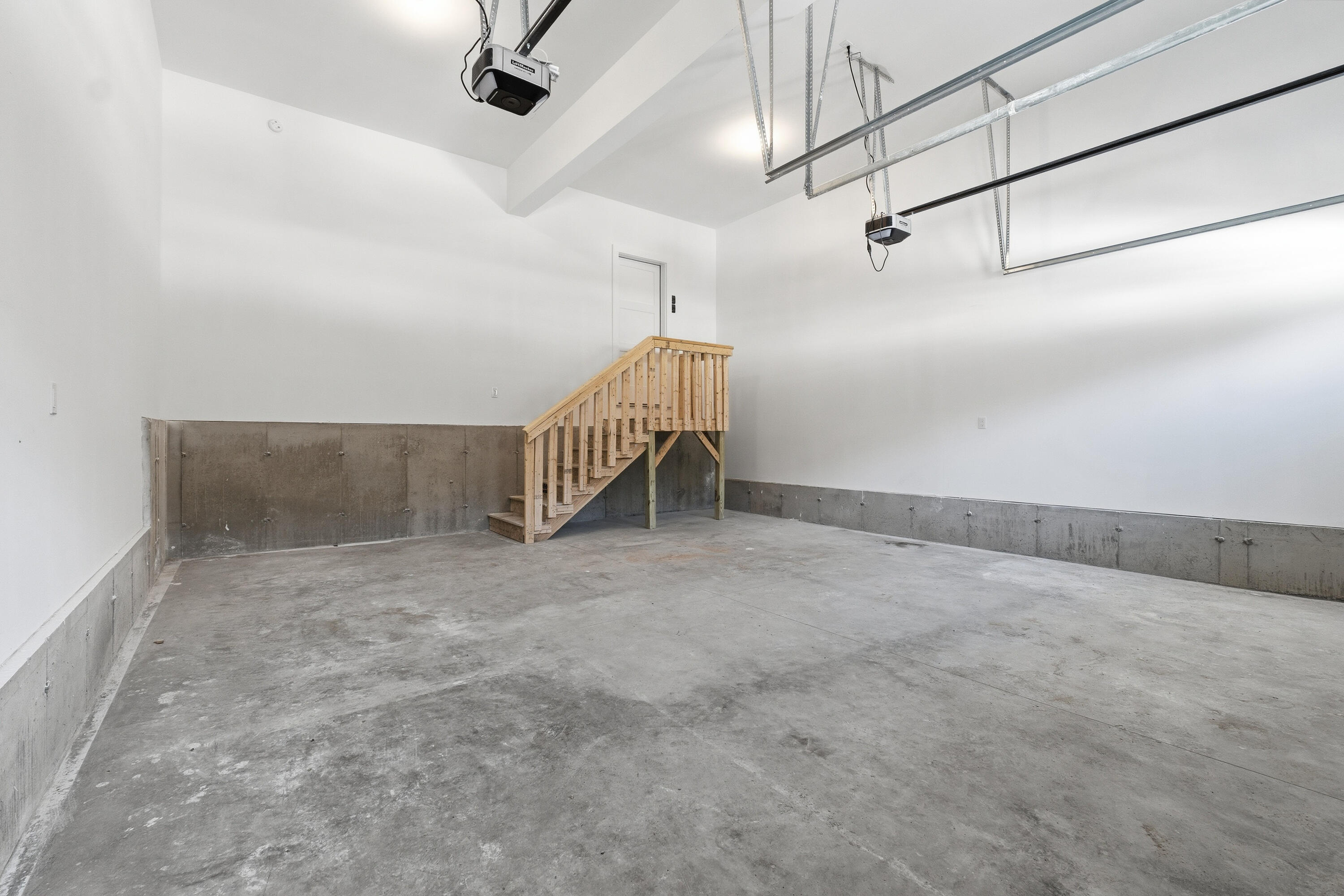 main property photo 67
