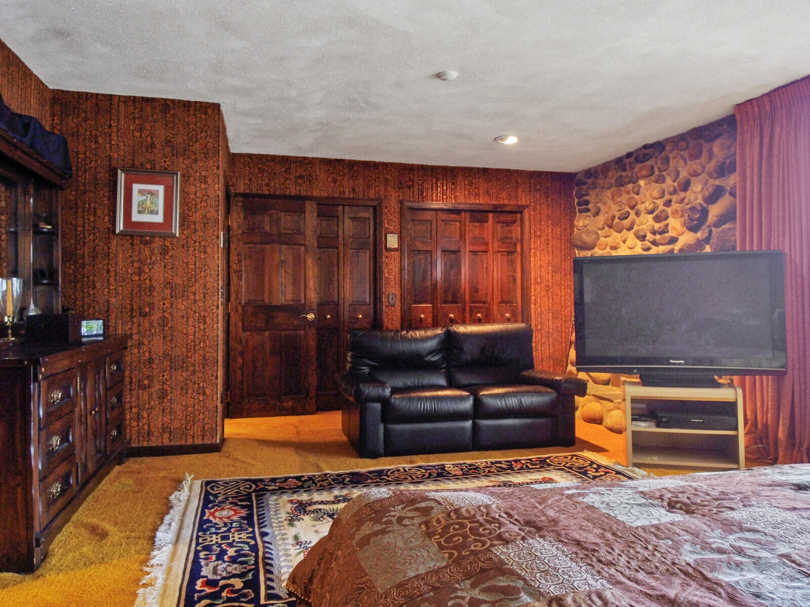 main property photo 48