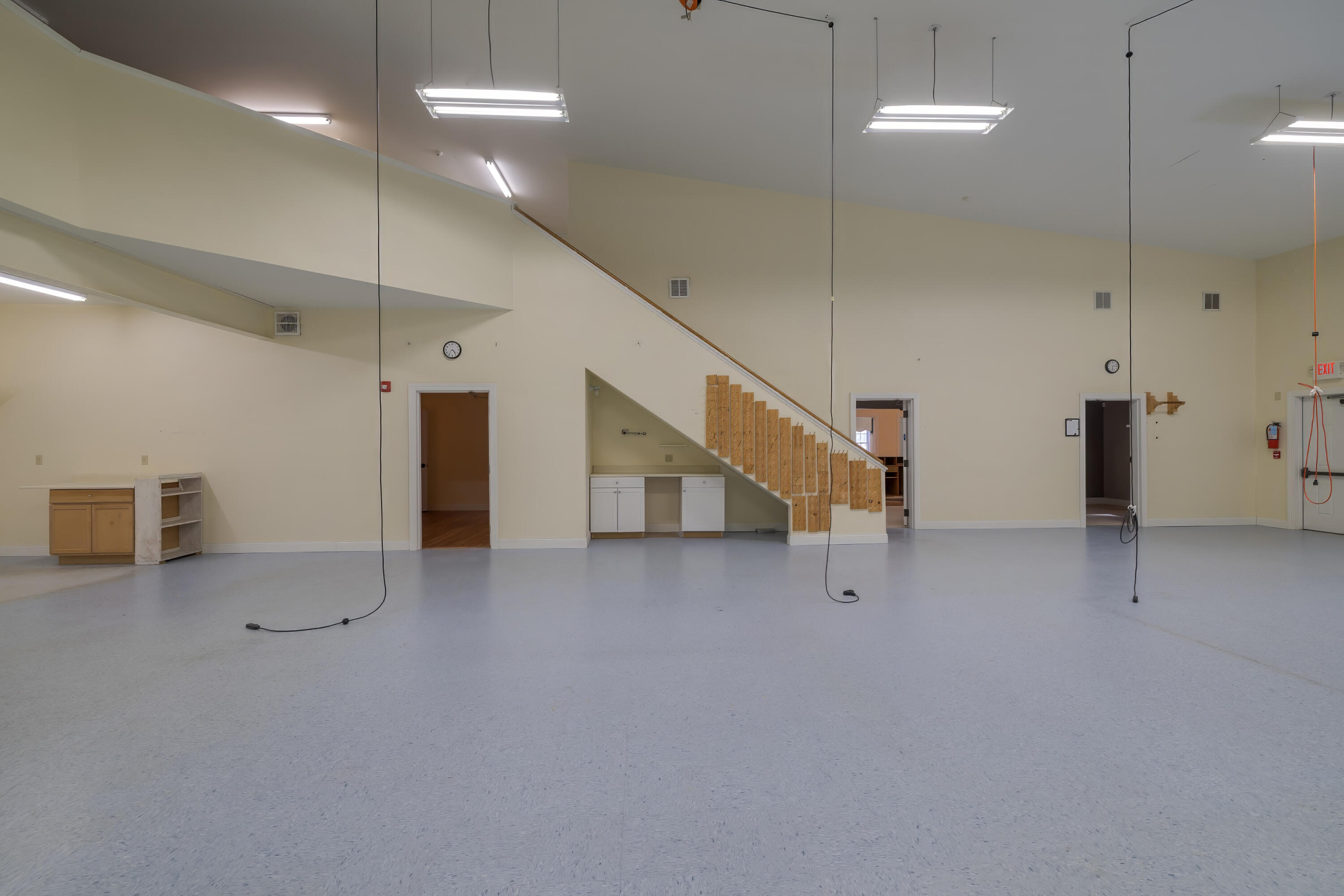 main property photo 50