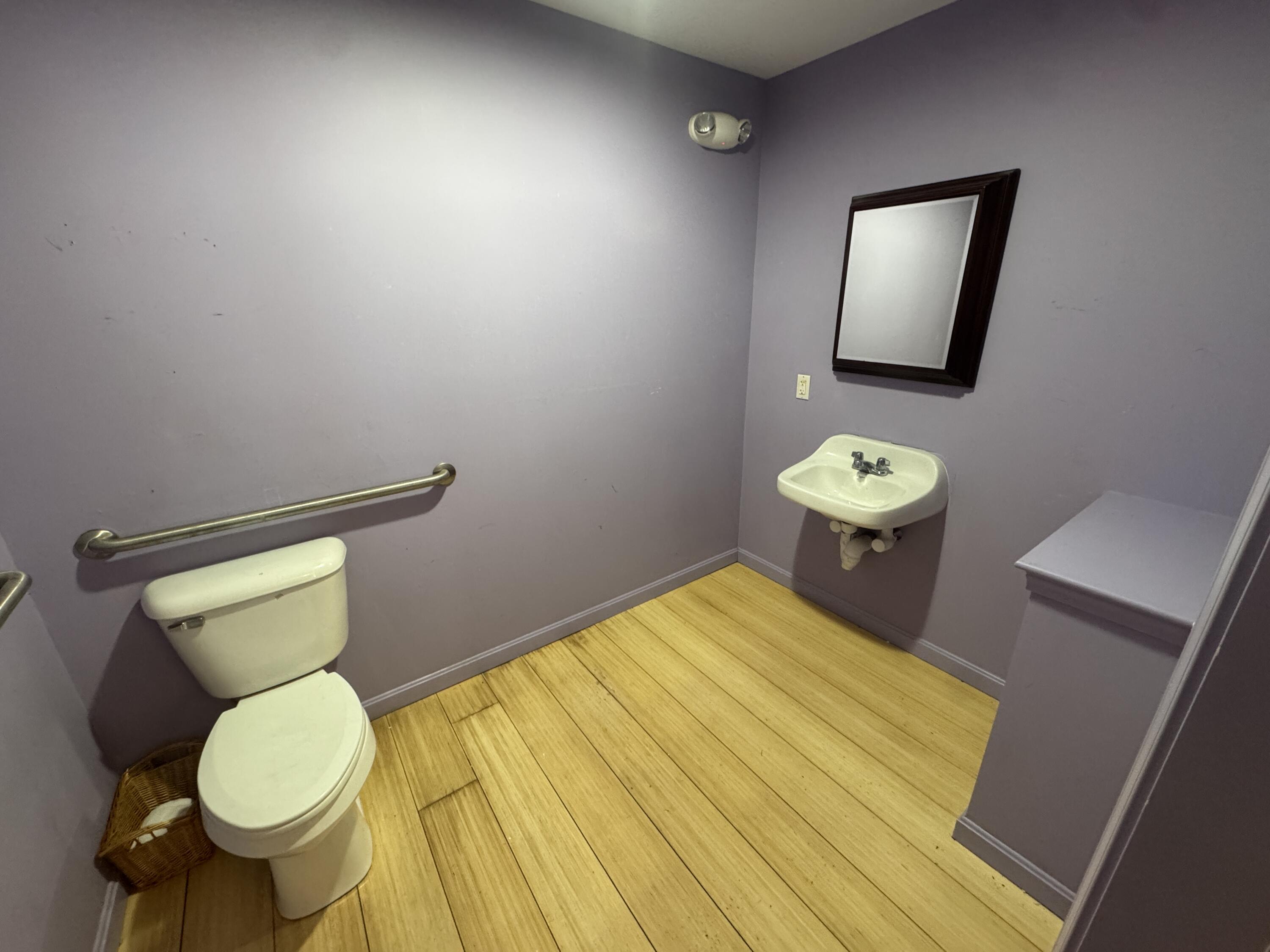 main property photo 10