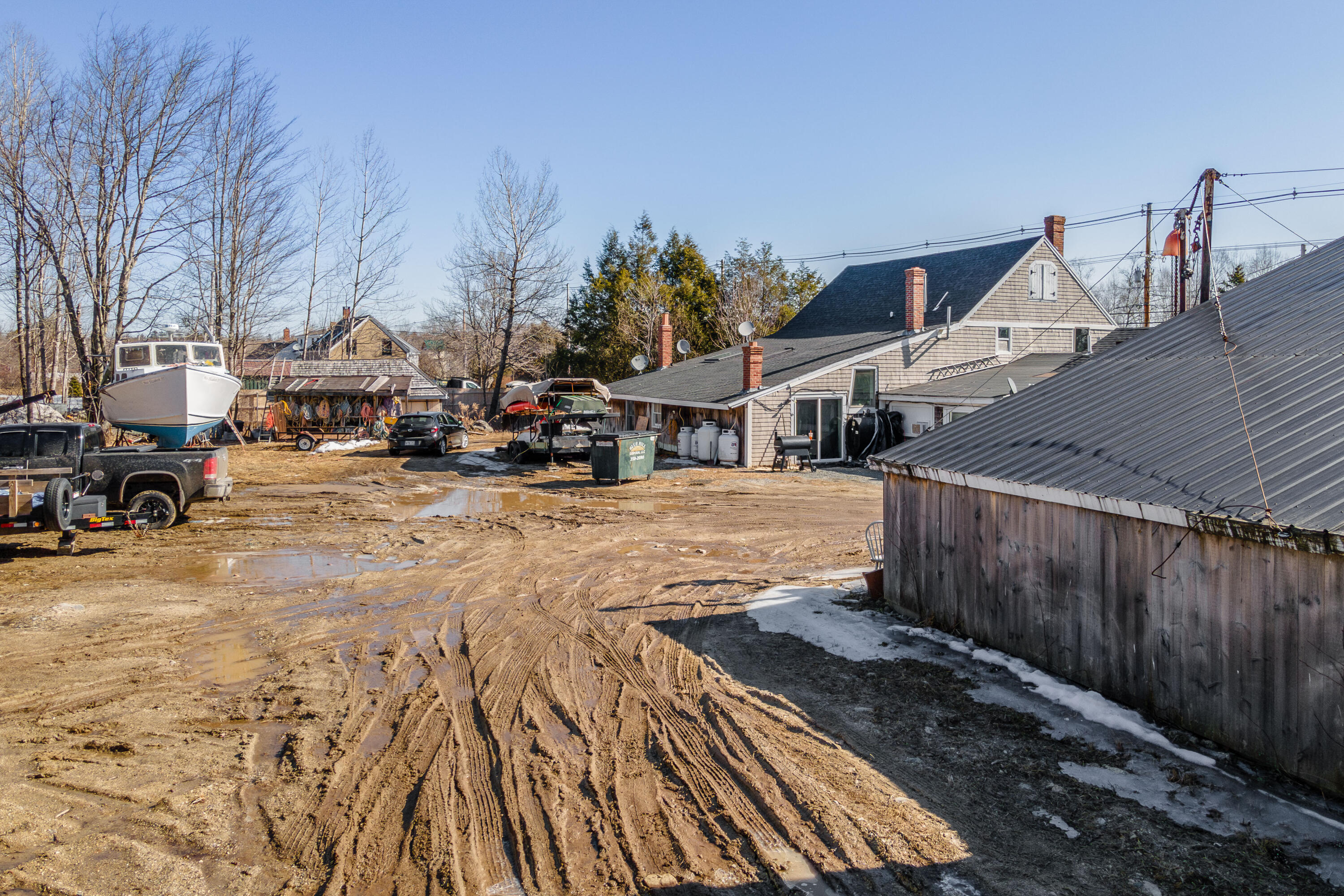 main property photo 18