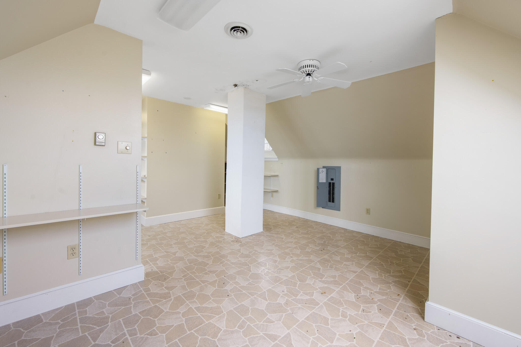 main property photo 73
