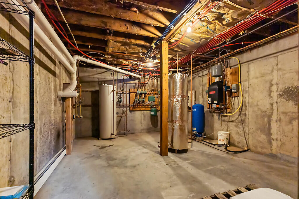 main property photo 70