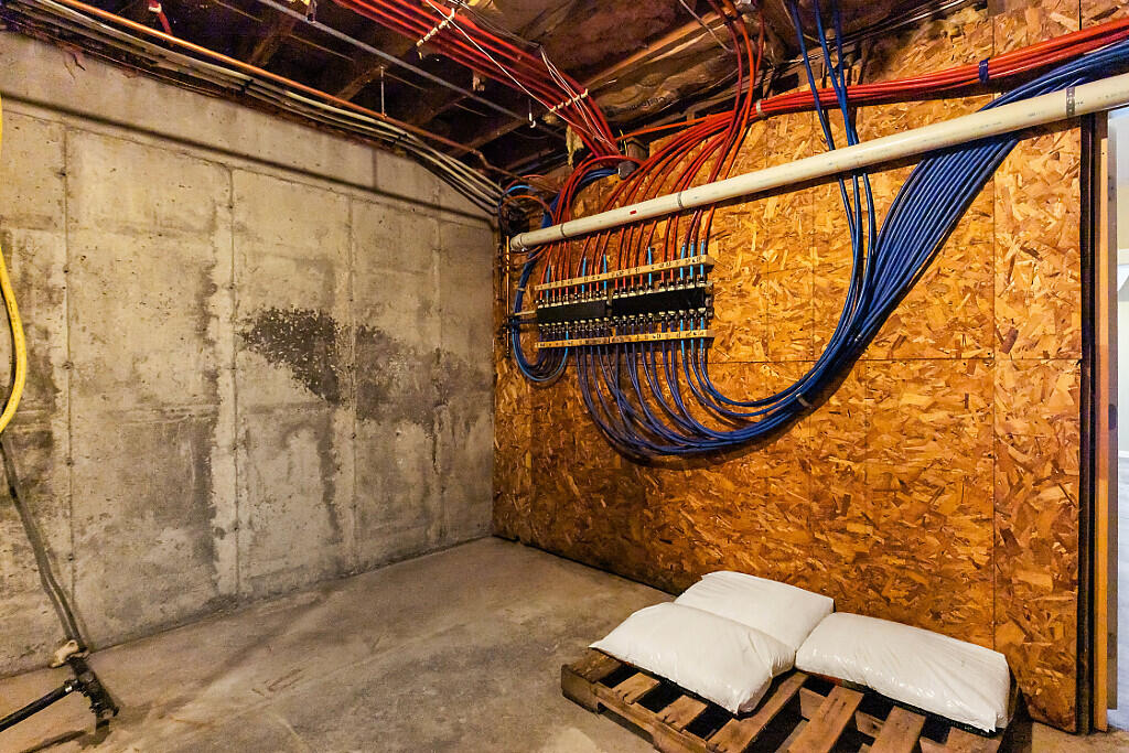 main property photo 72