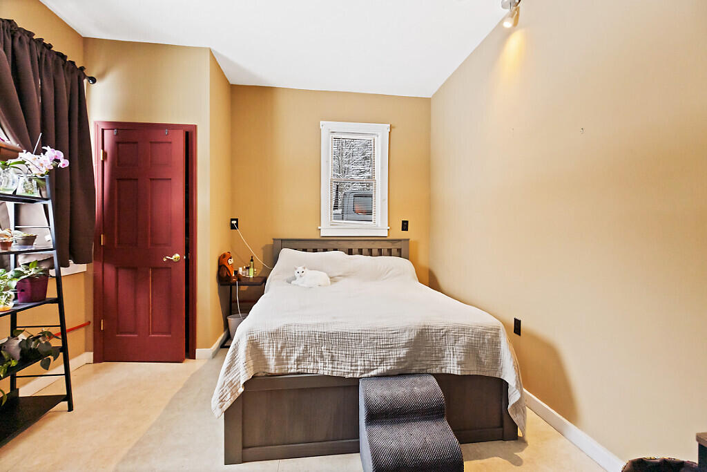 main property photo 81