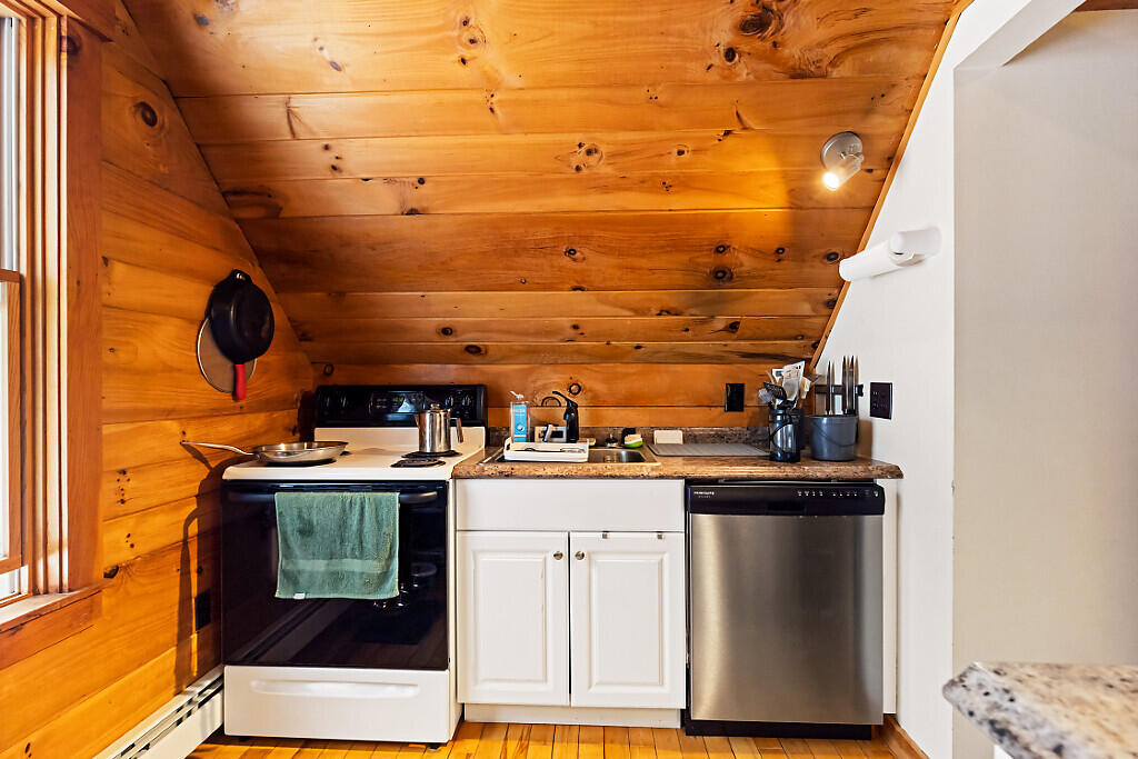 main property photo 88