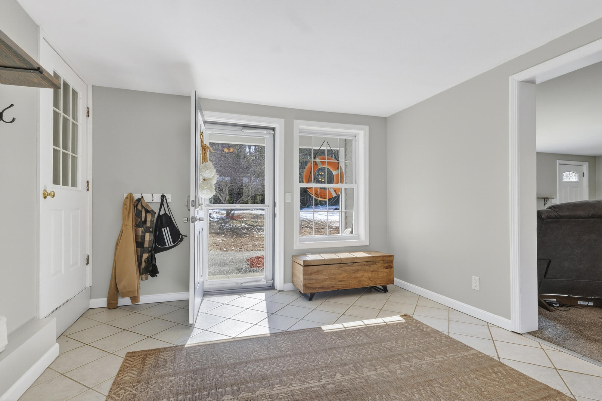 property viewer photo 2