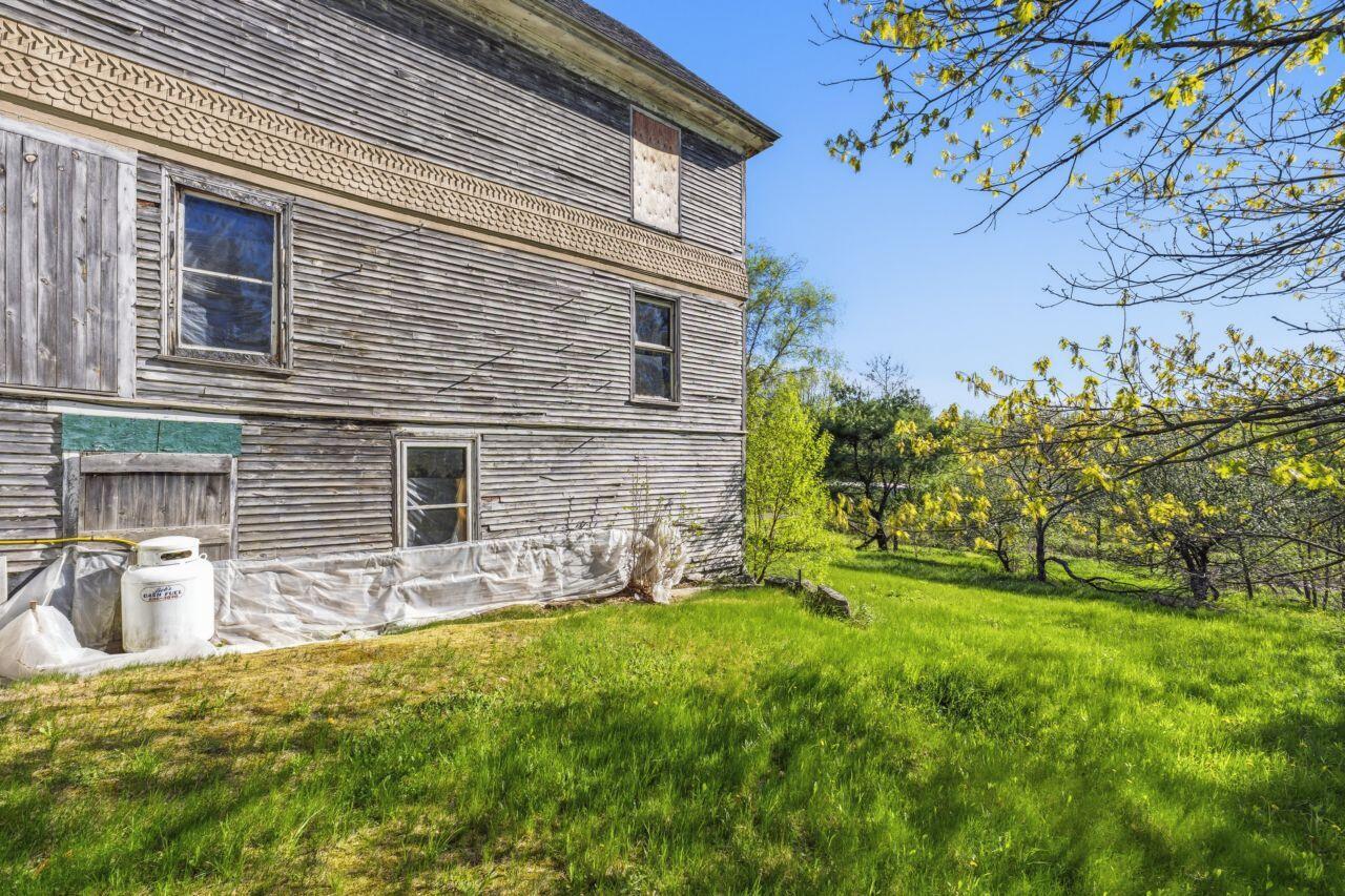 main property photo 45