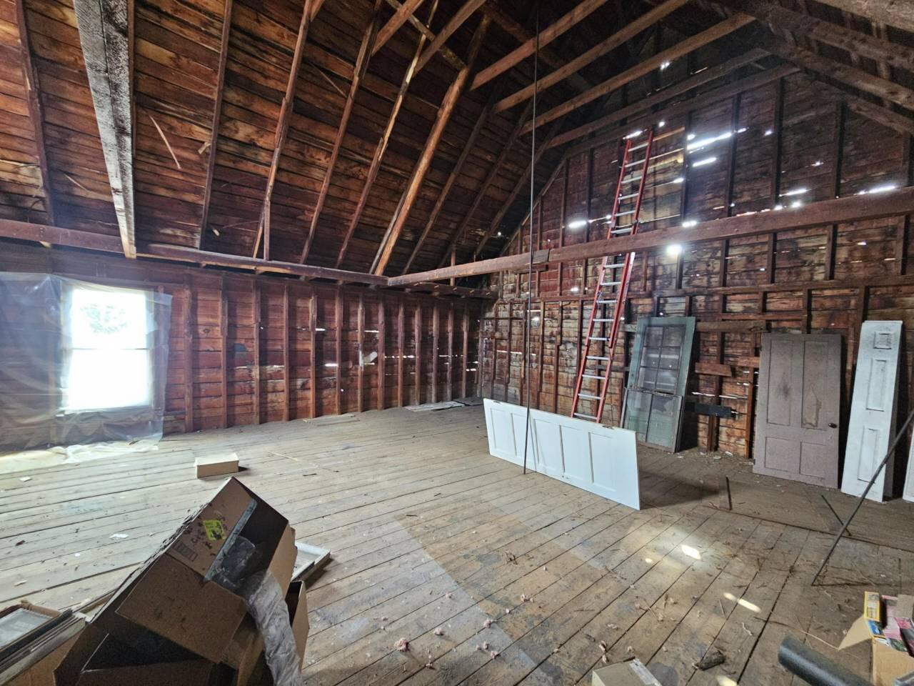 main property photo 89