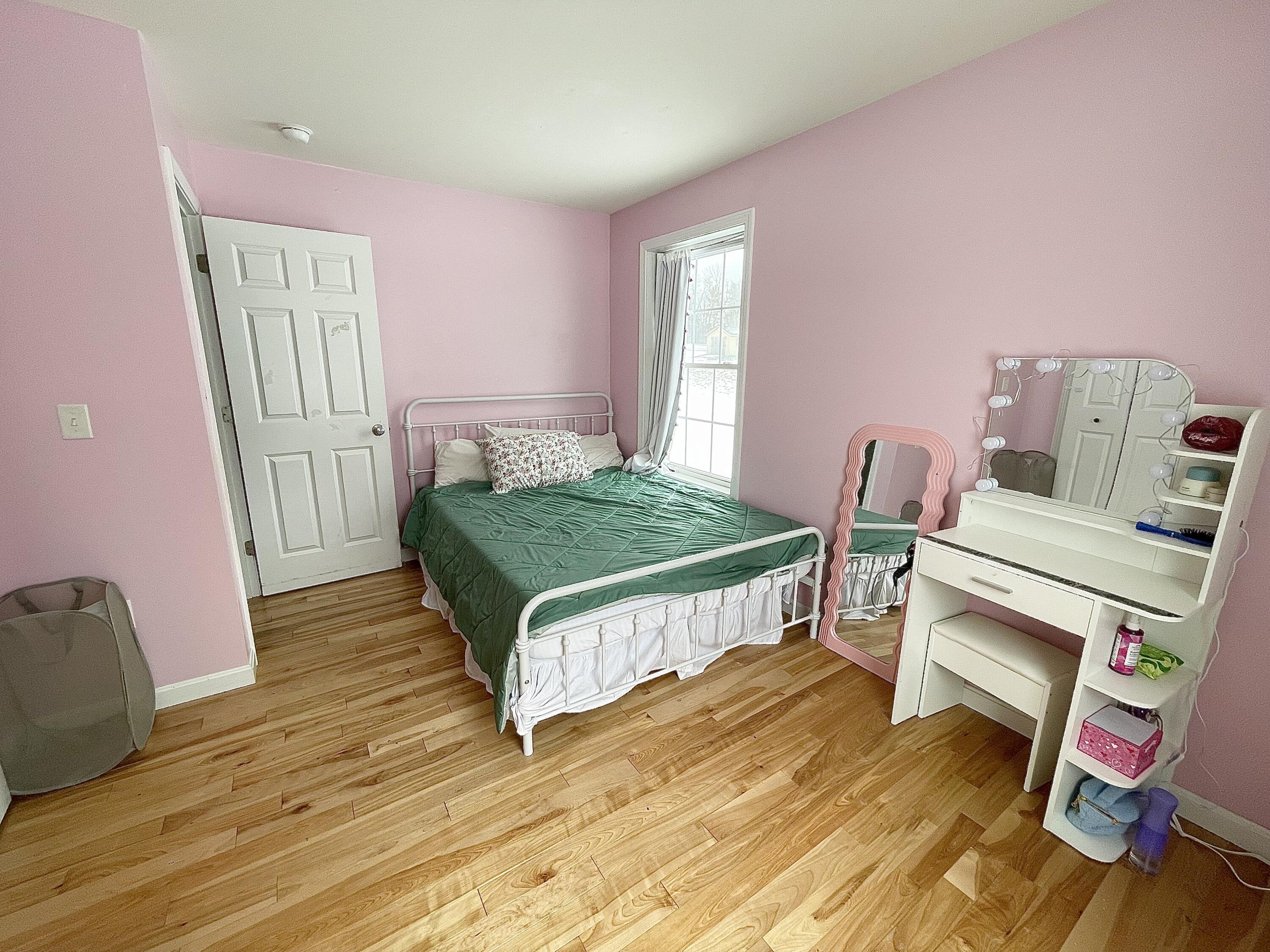 property viewer photo 18