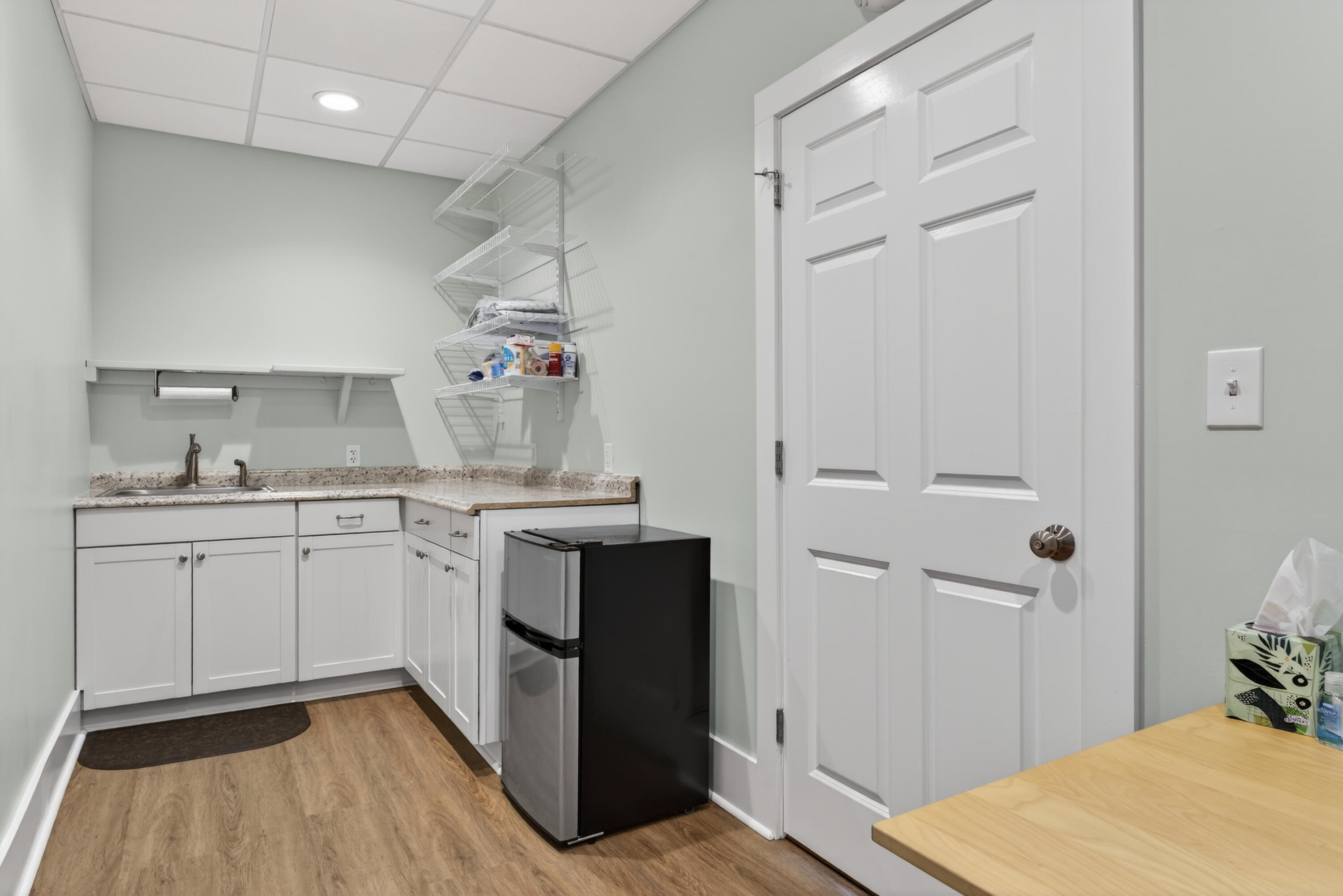 main property photo 18