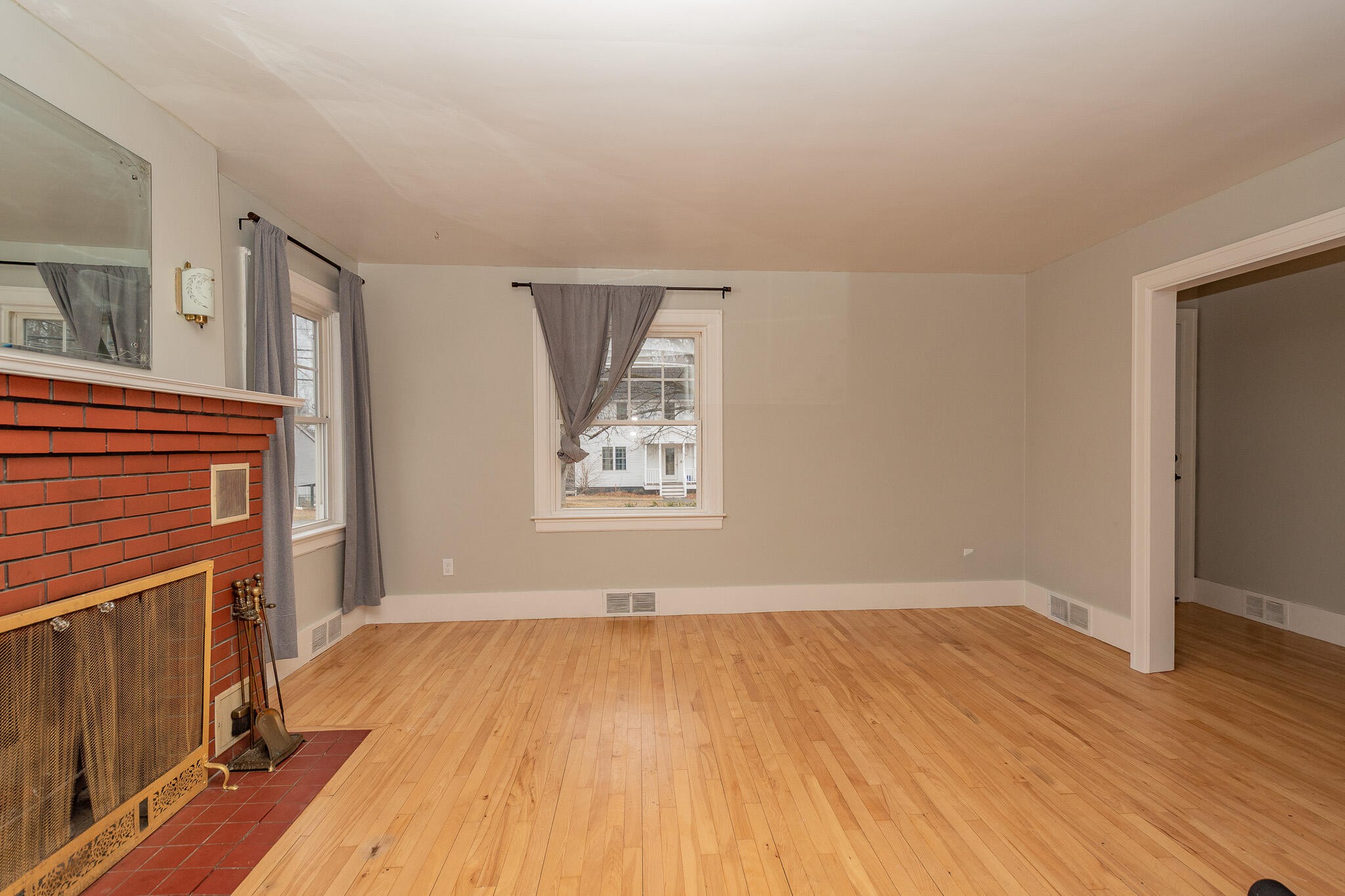 property viewer photo 16