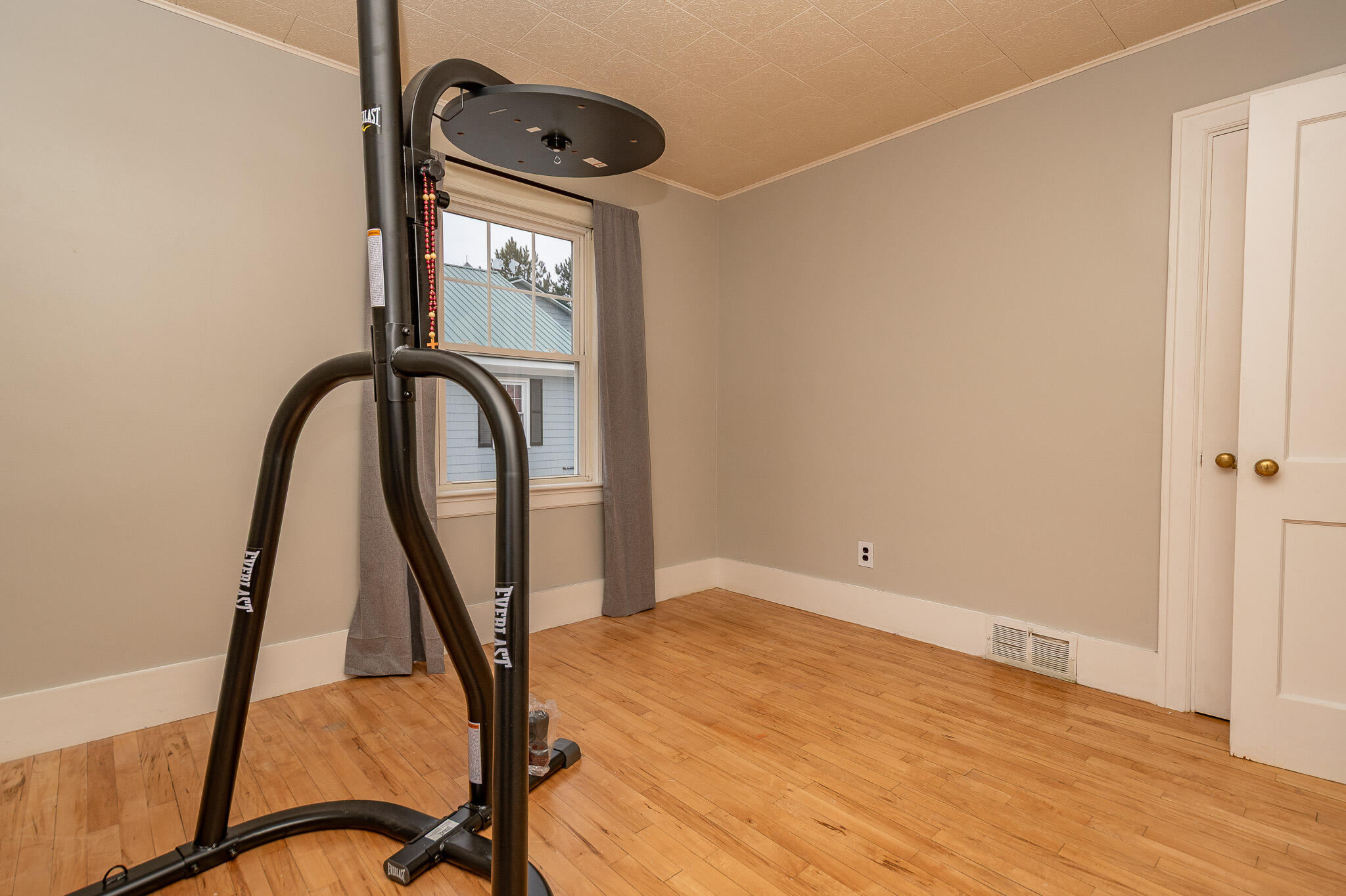 property viewer photo 25