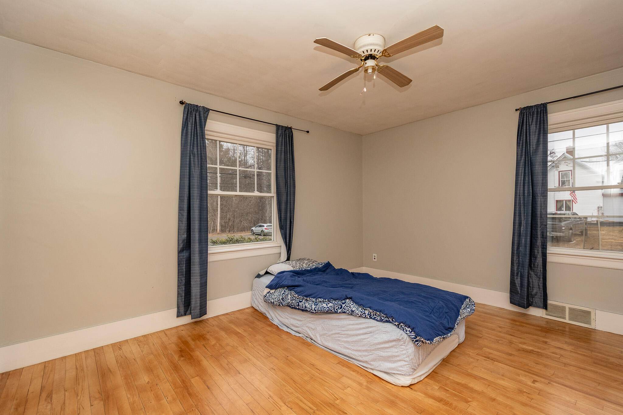 property viewer photo 34