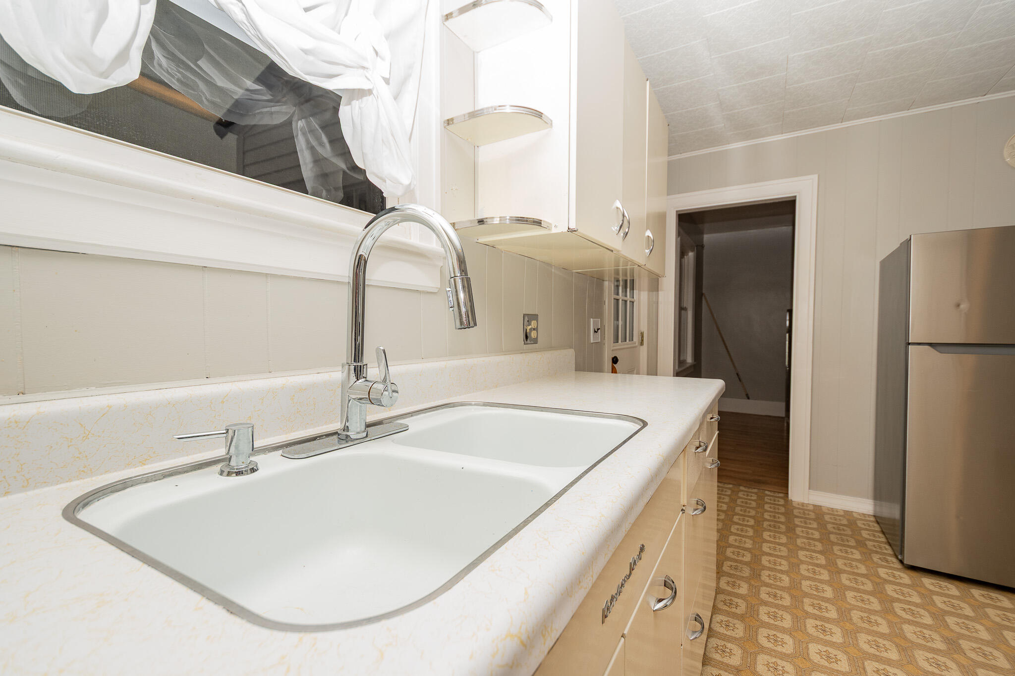 property viewer photo 9
