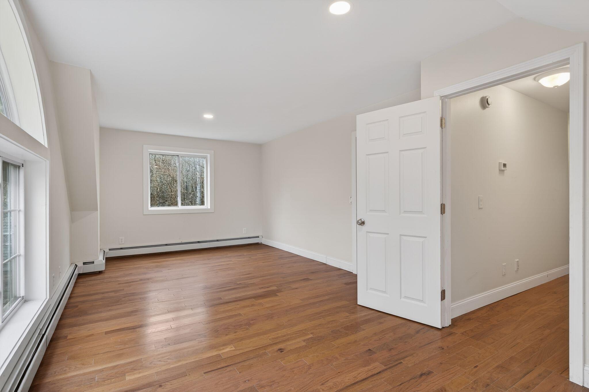 property viewer photo 13