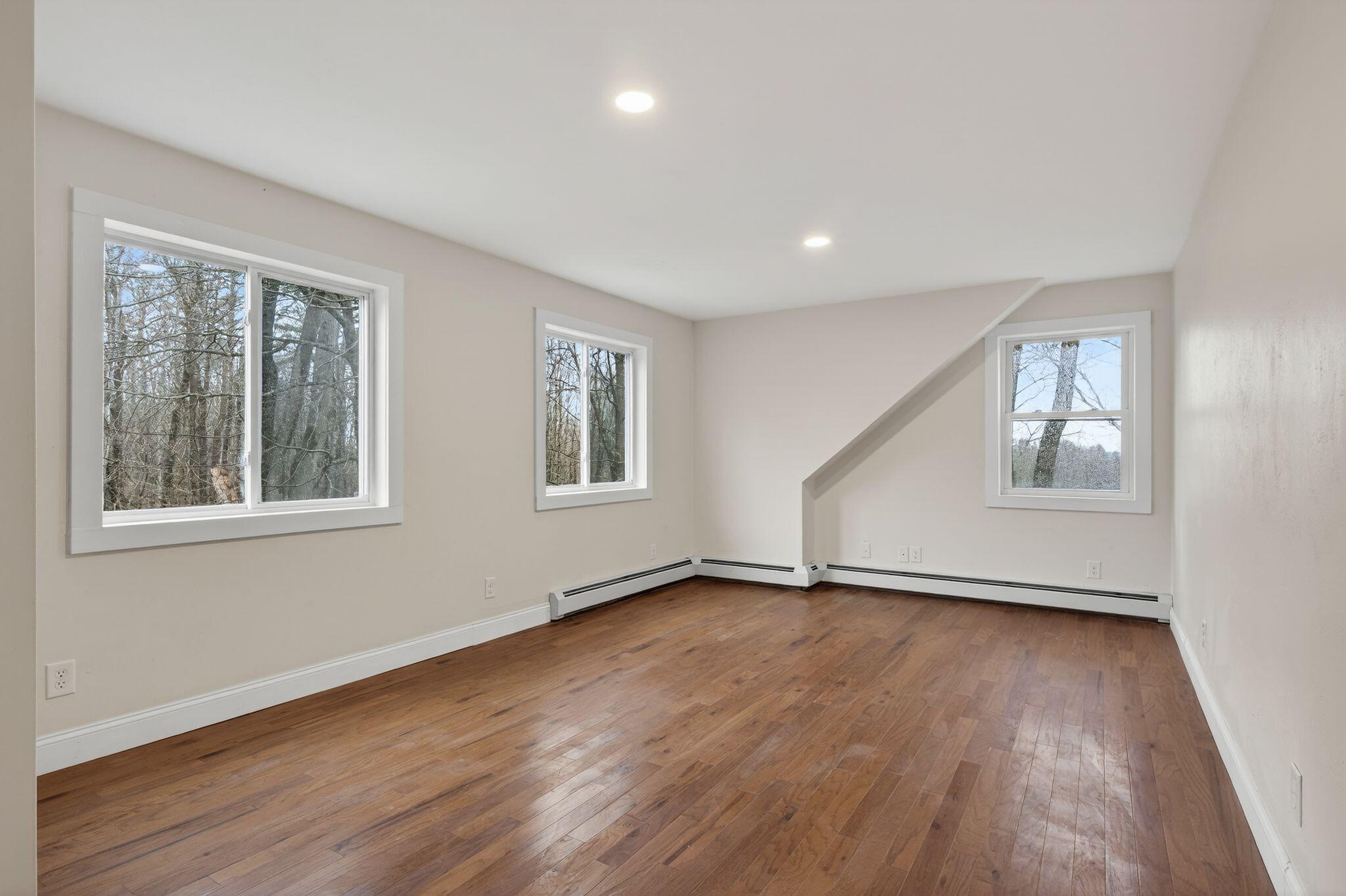 property viewer photo 18