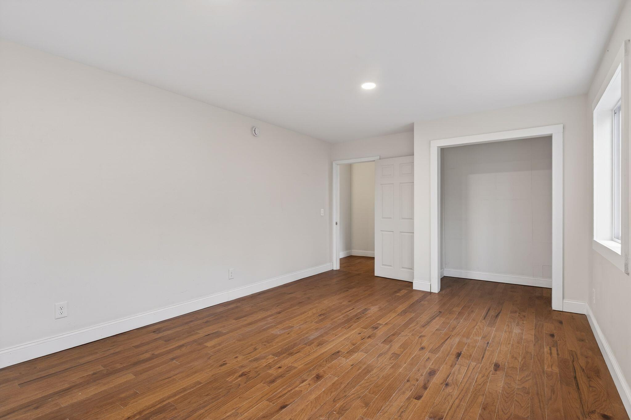 property viewer photo 19
