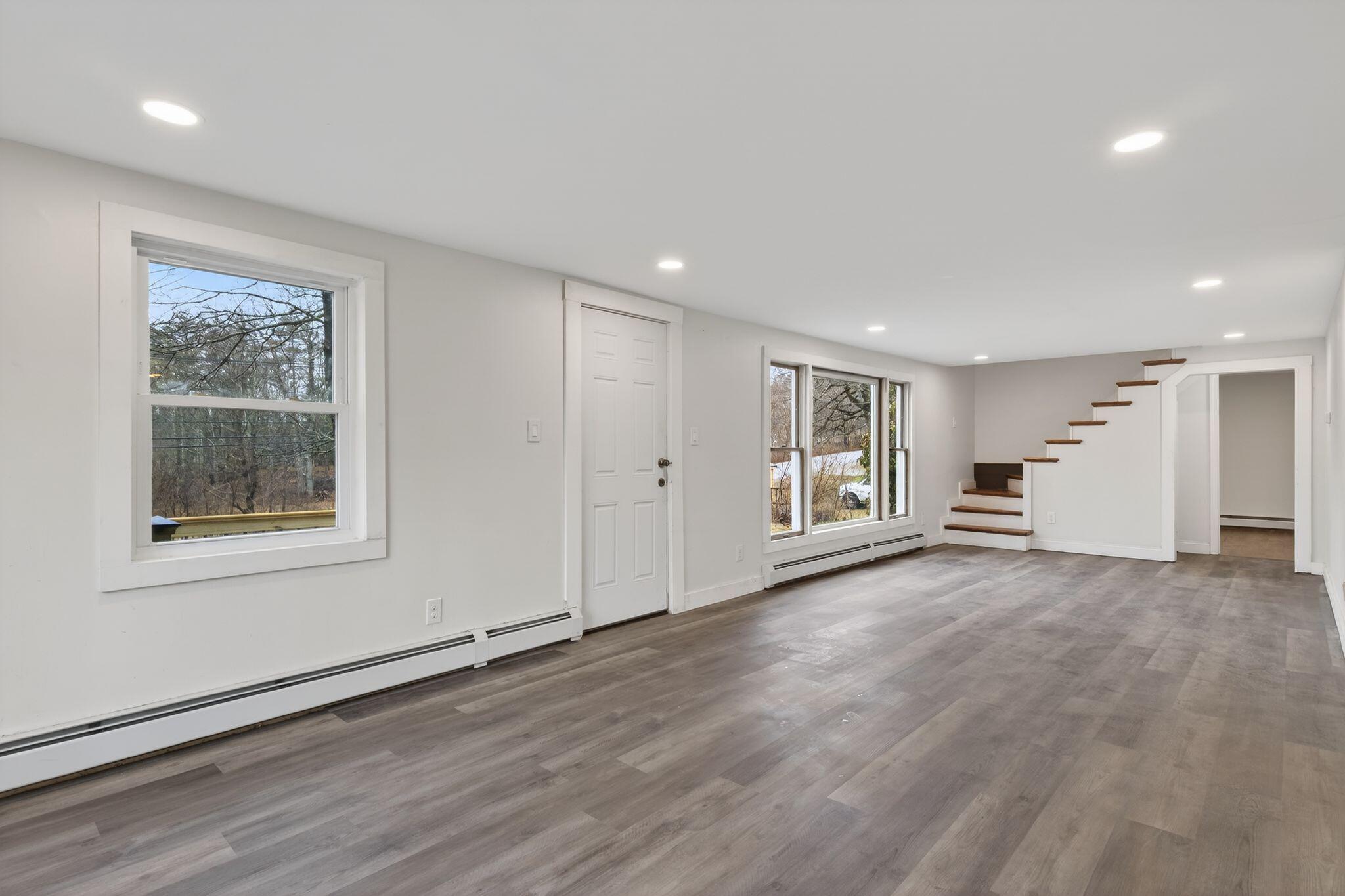 property viewer photo 3