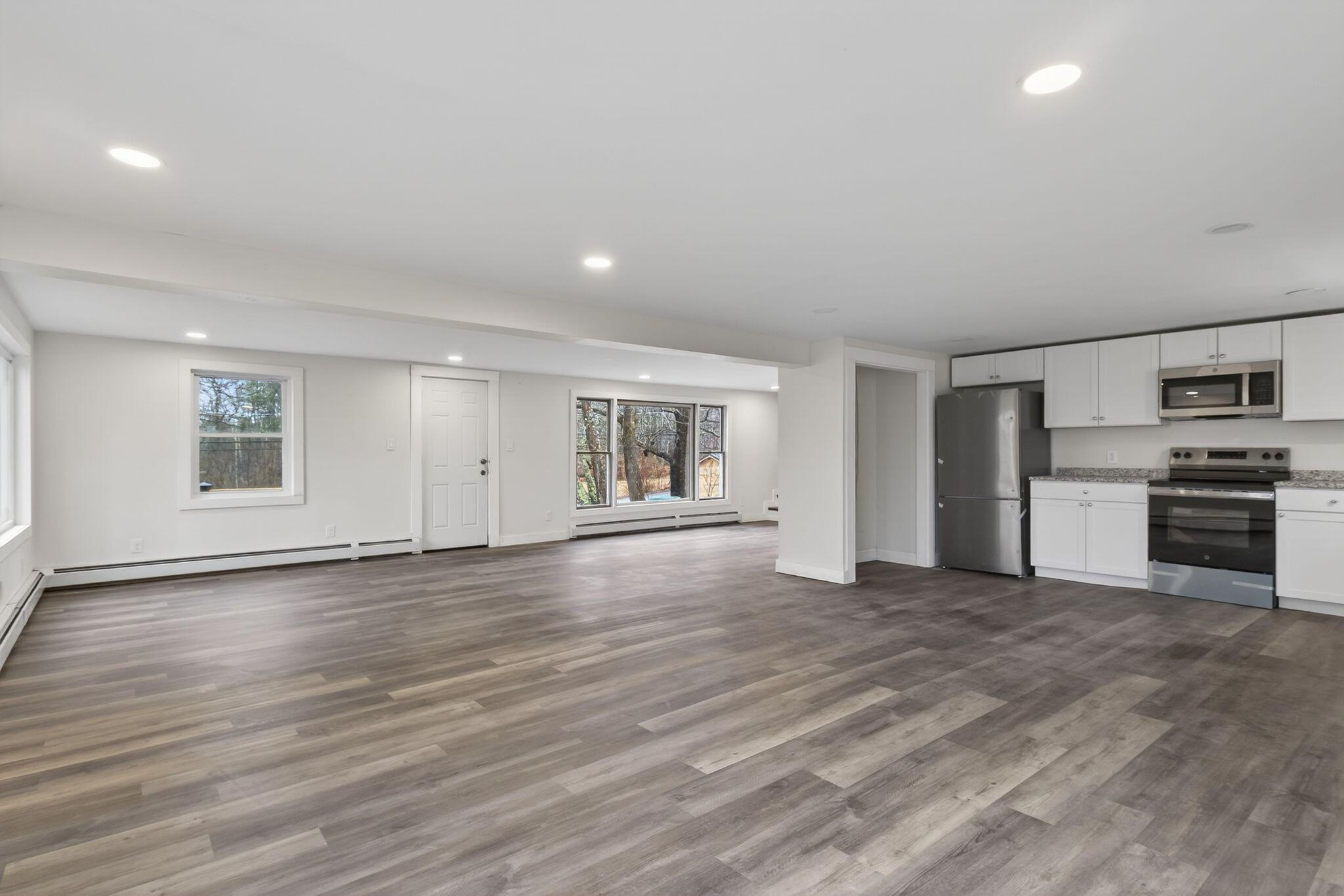property viewer photo 5