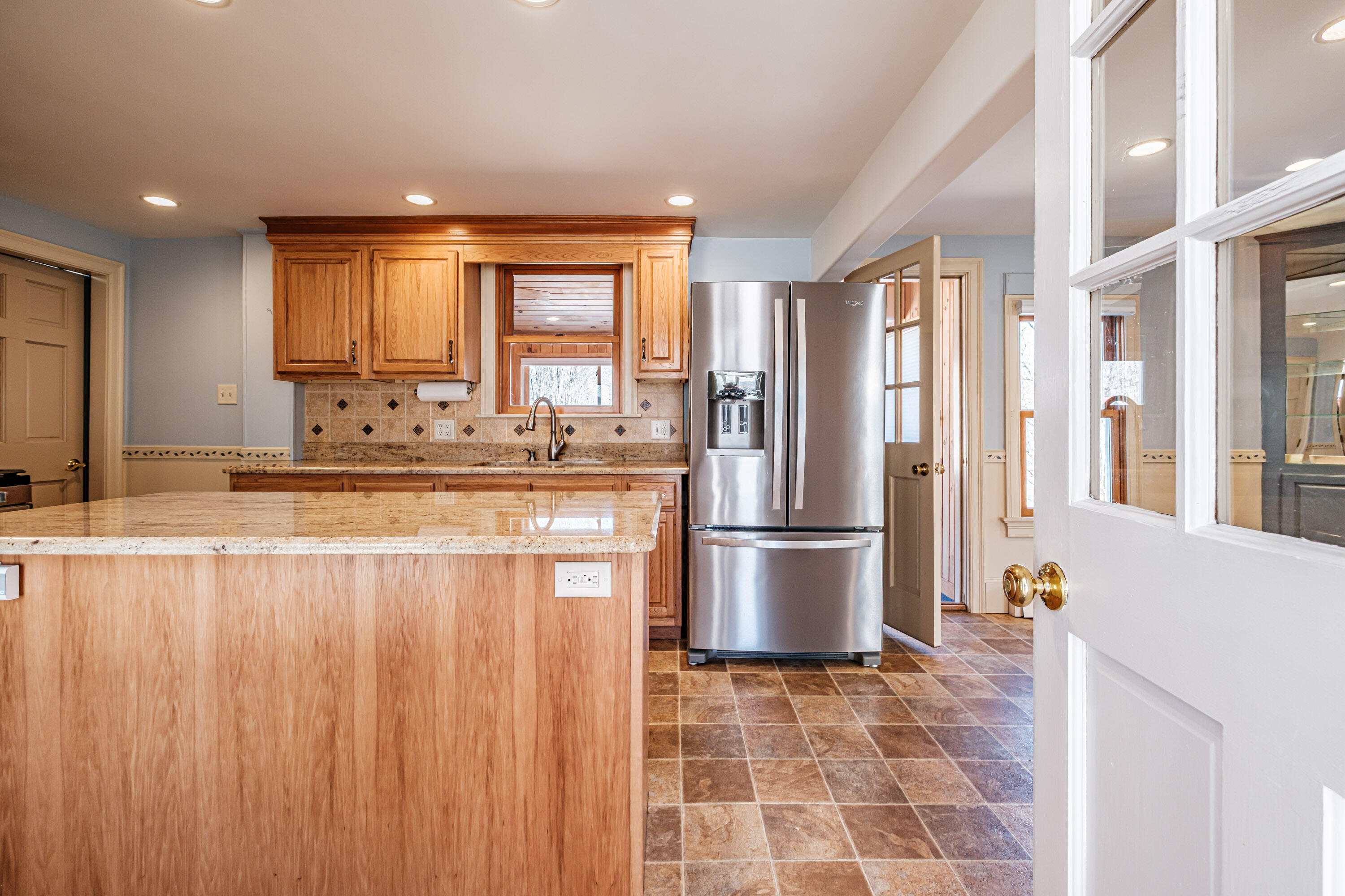 main property photo 7