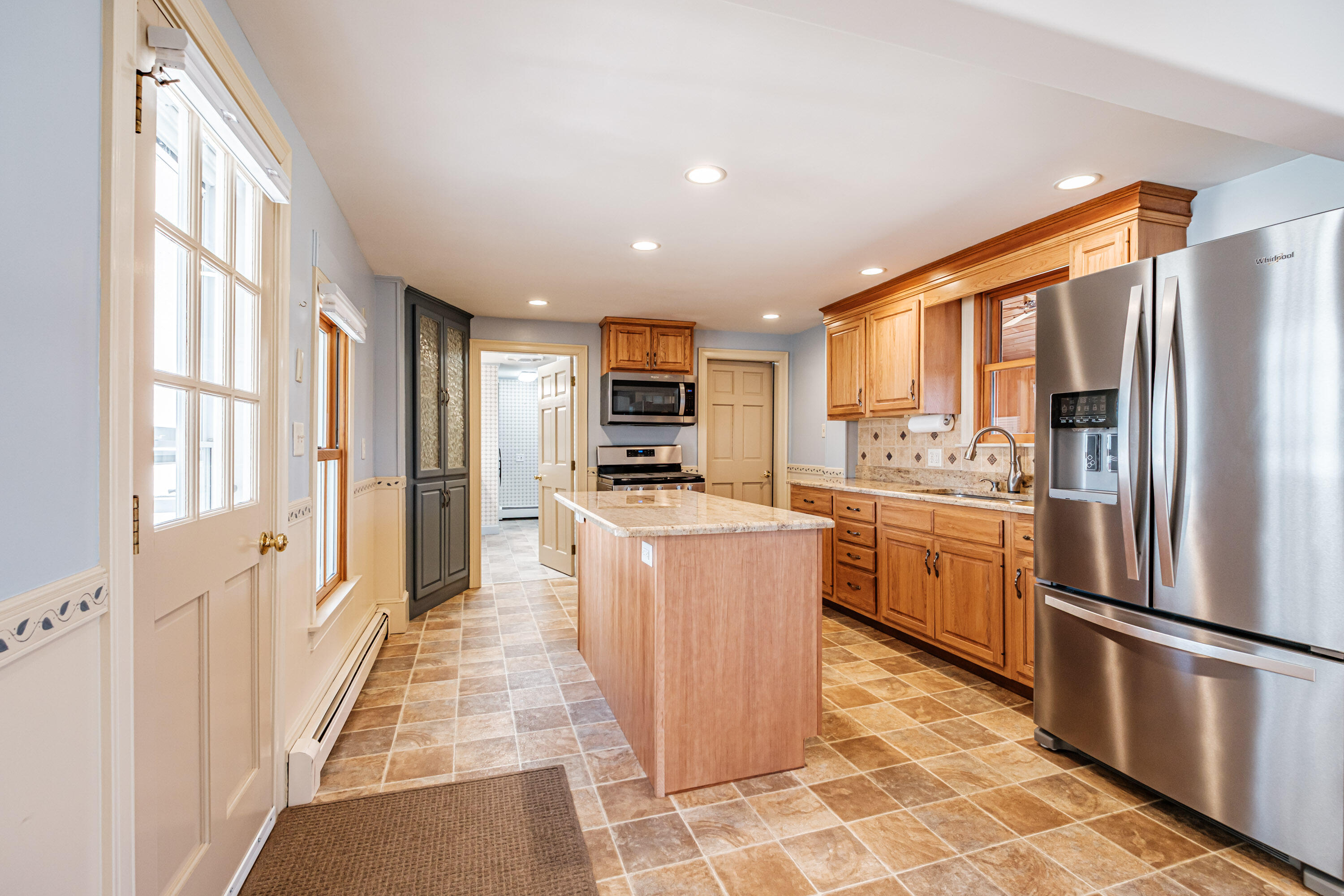 main property photo 8
