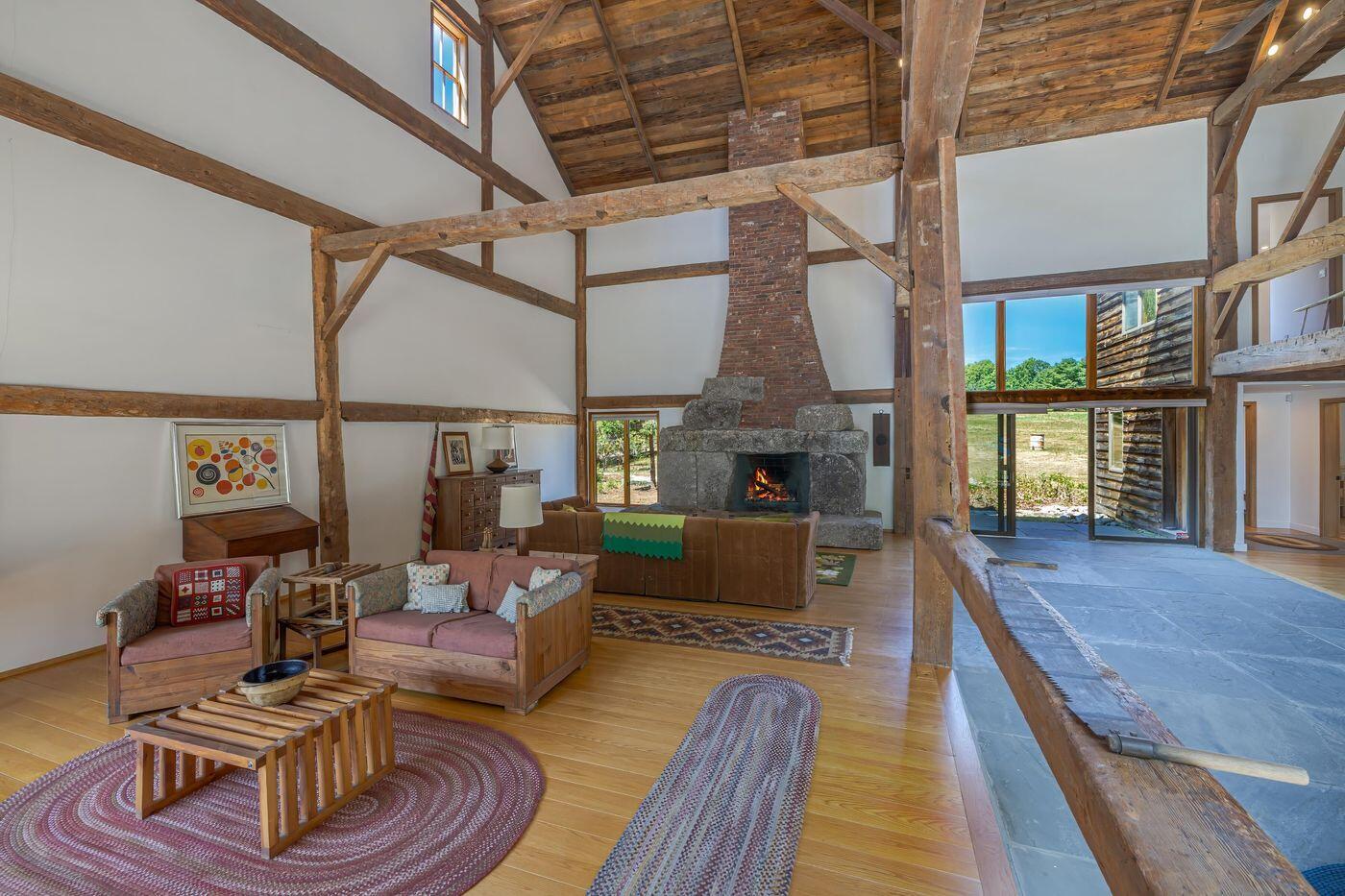 main property photo 14