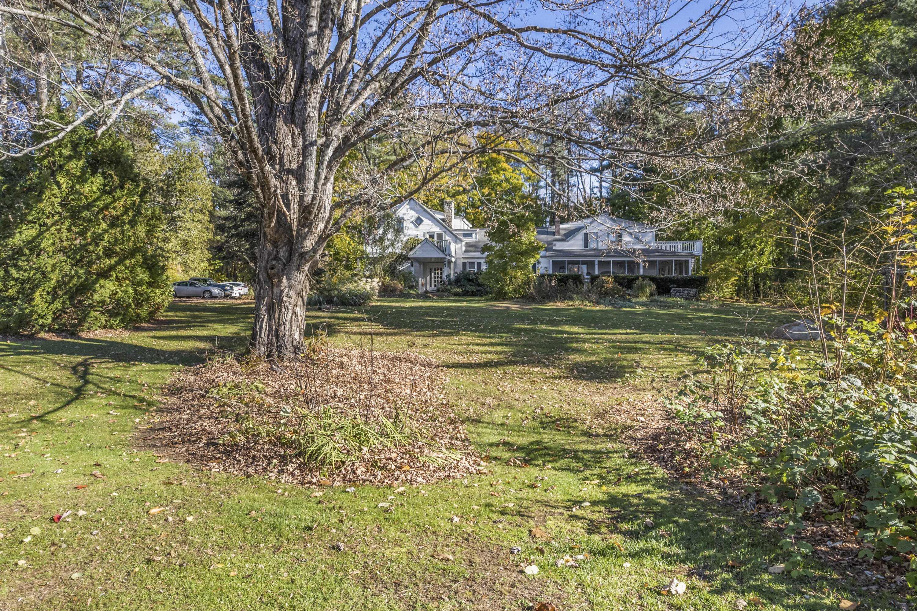 main property photo 14