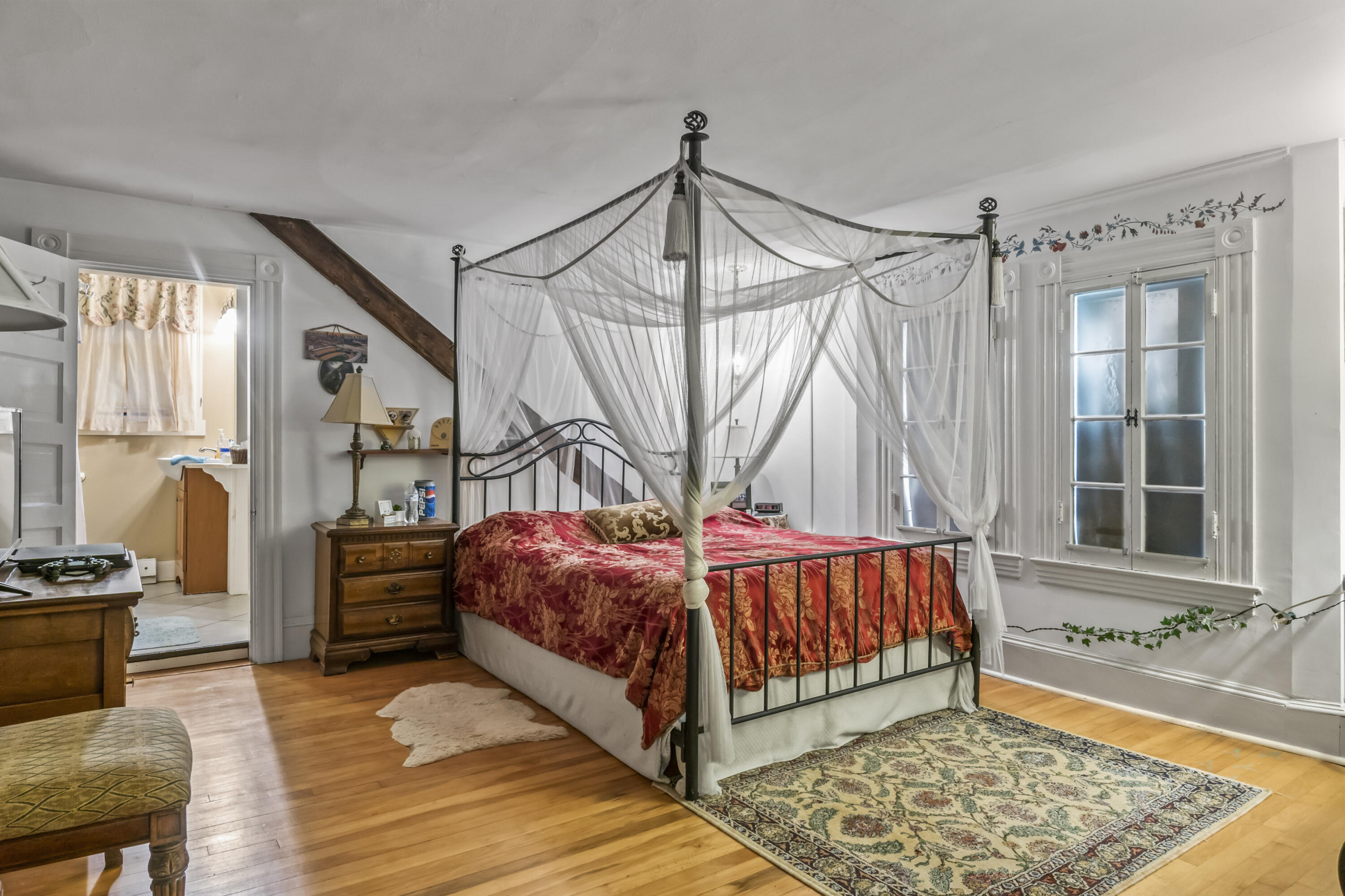 main property photo 76