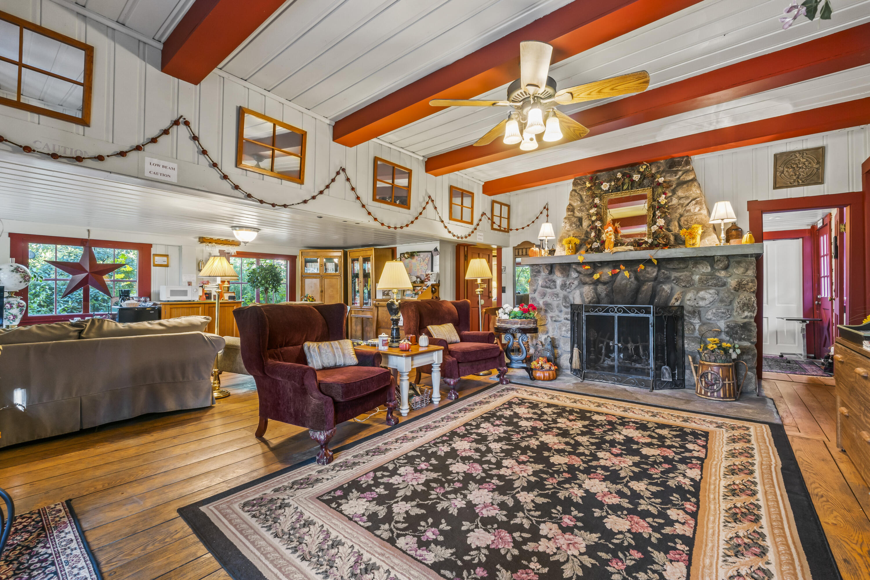 main property photo 18
