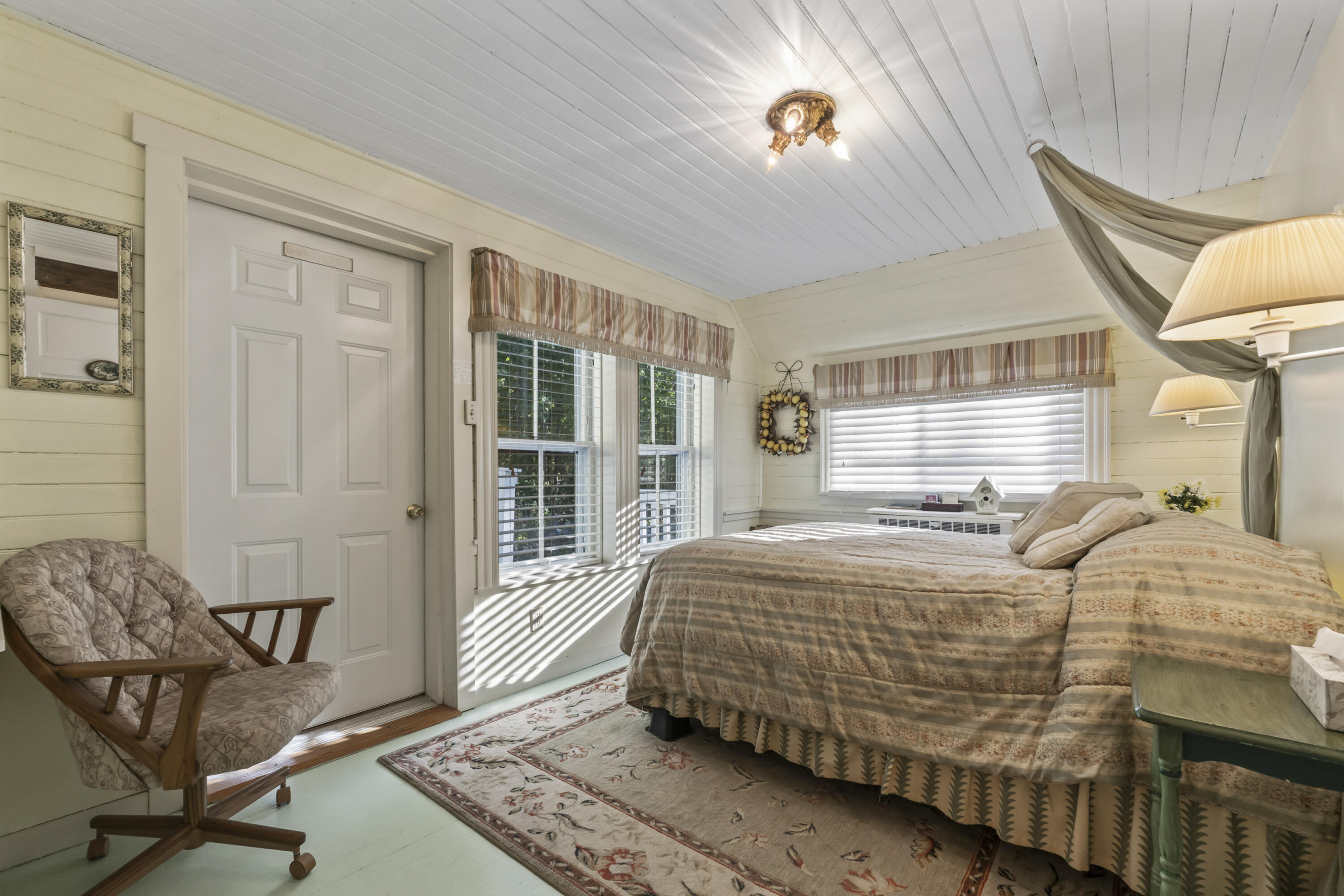 main property photo 44