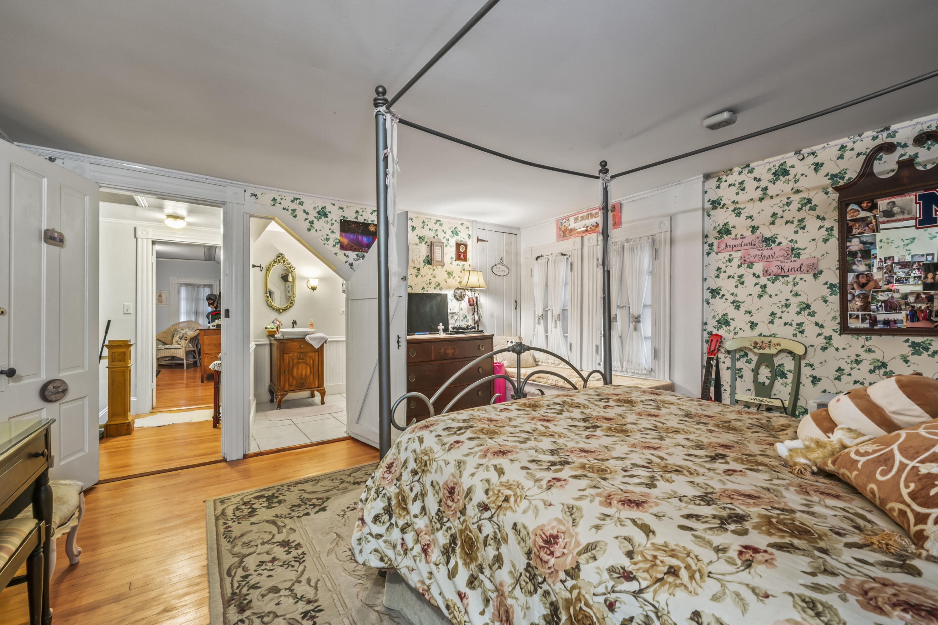 main property photo 74