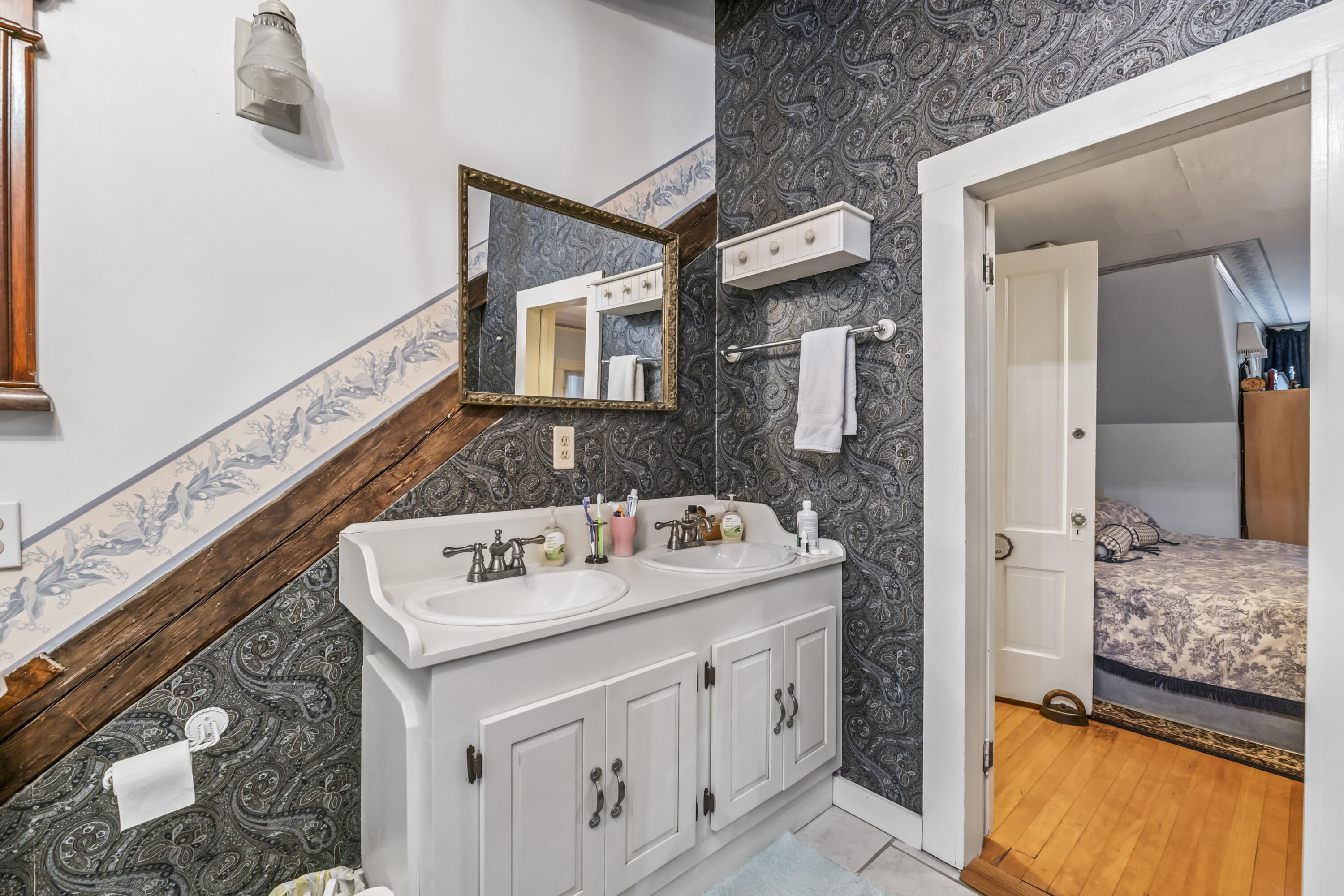 main property photo 81