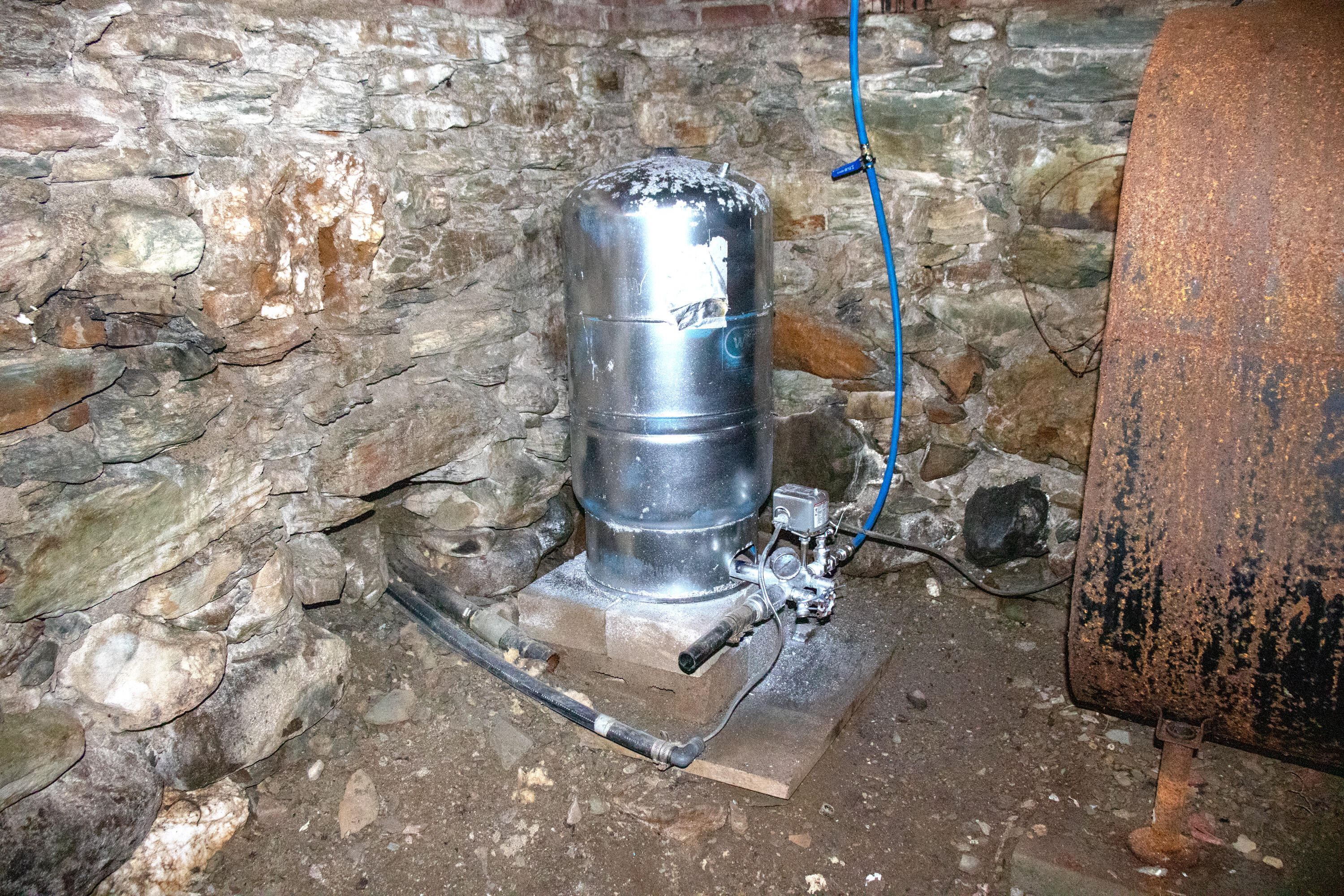 main property photo 58