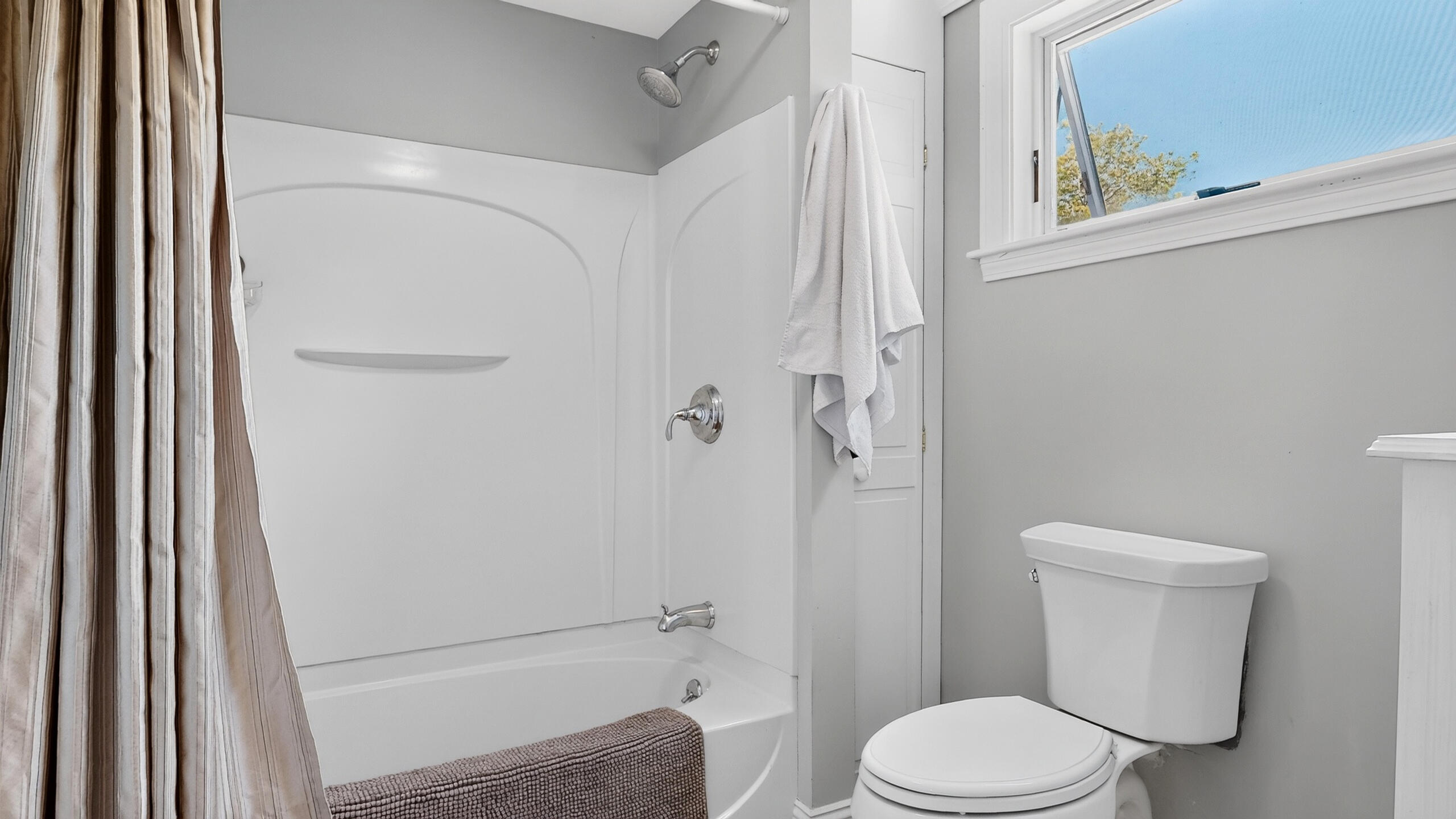 main property photo 68