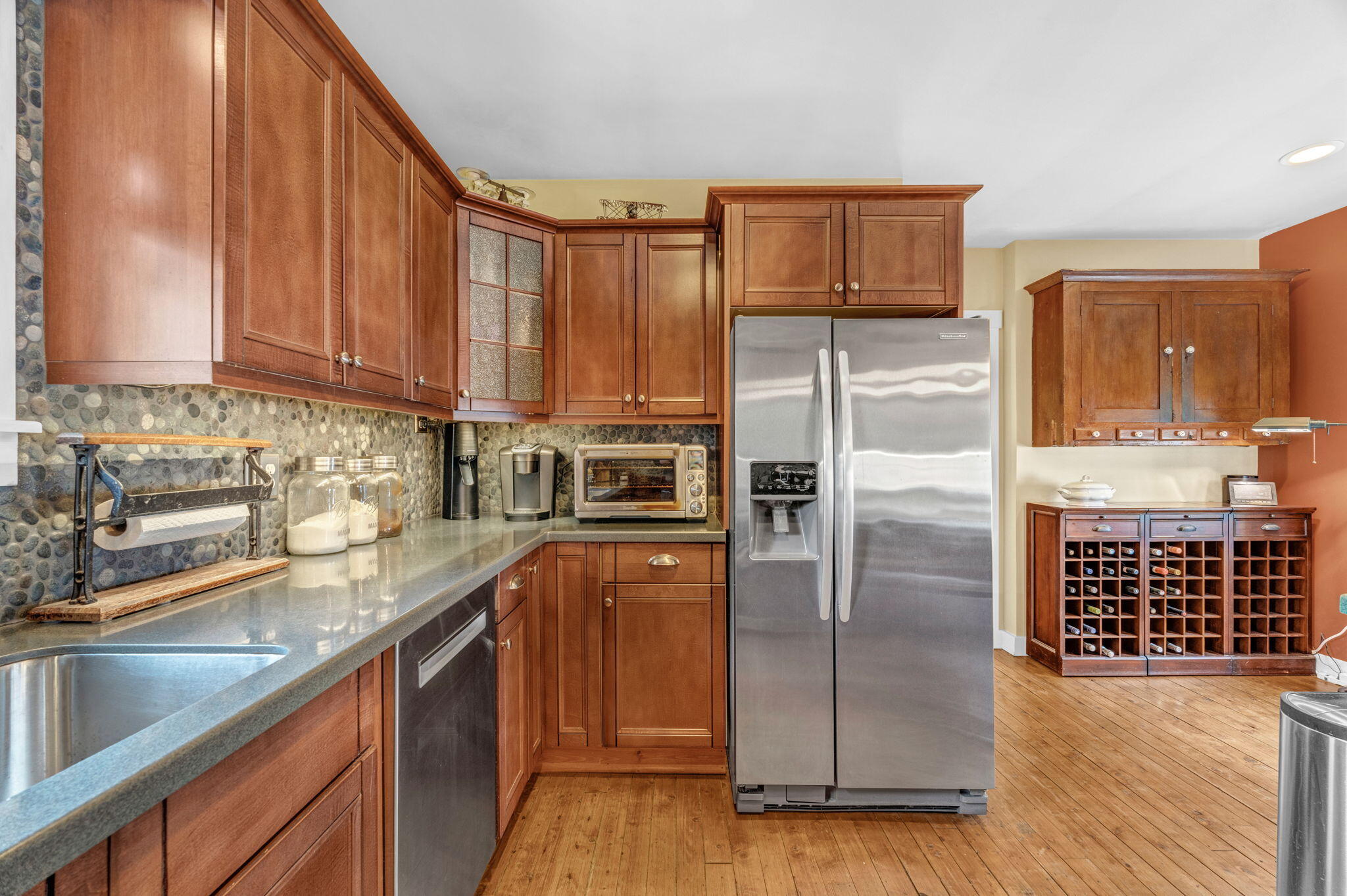 main property photo 23