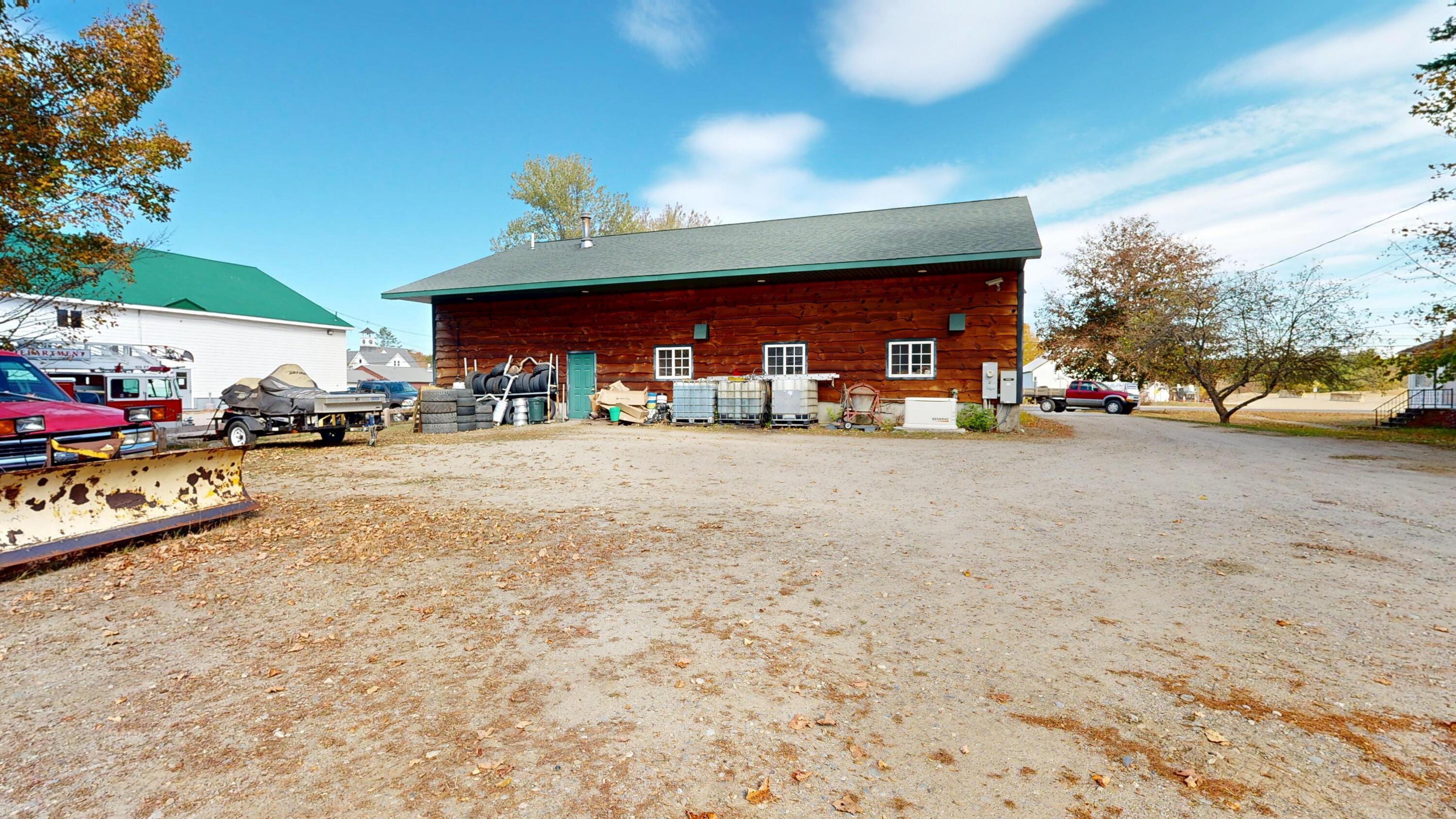 main property photo 36
