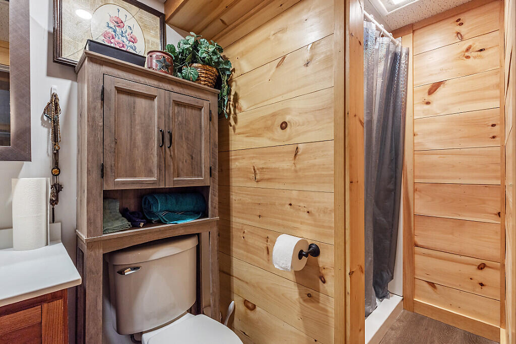 main property photo 67
