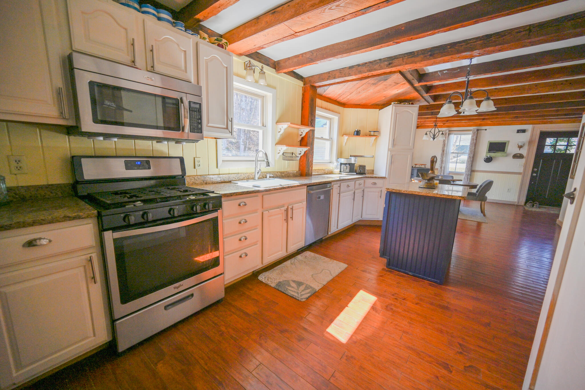 main property photo 26