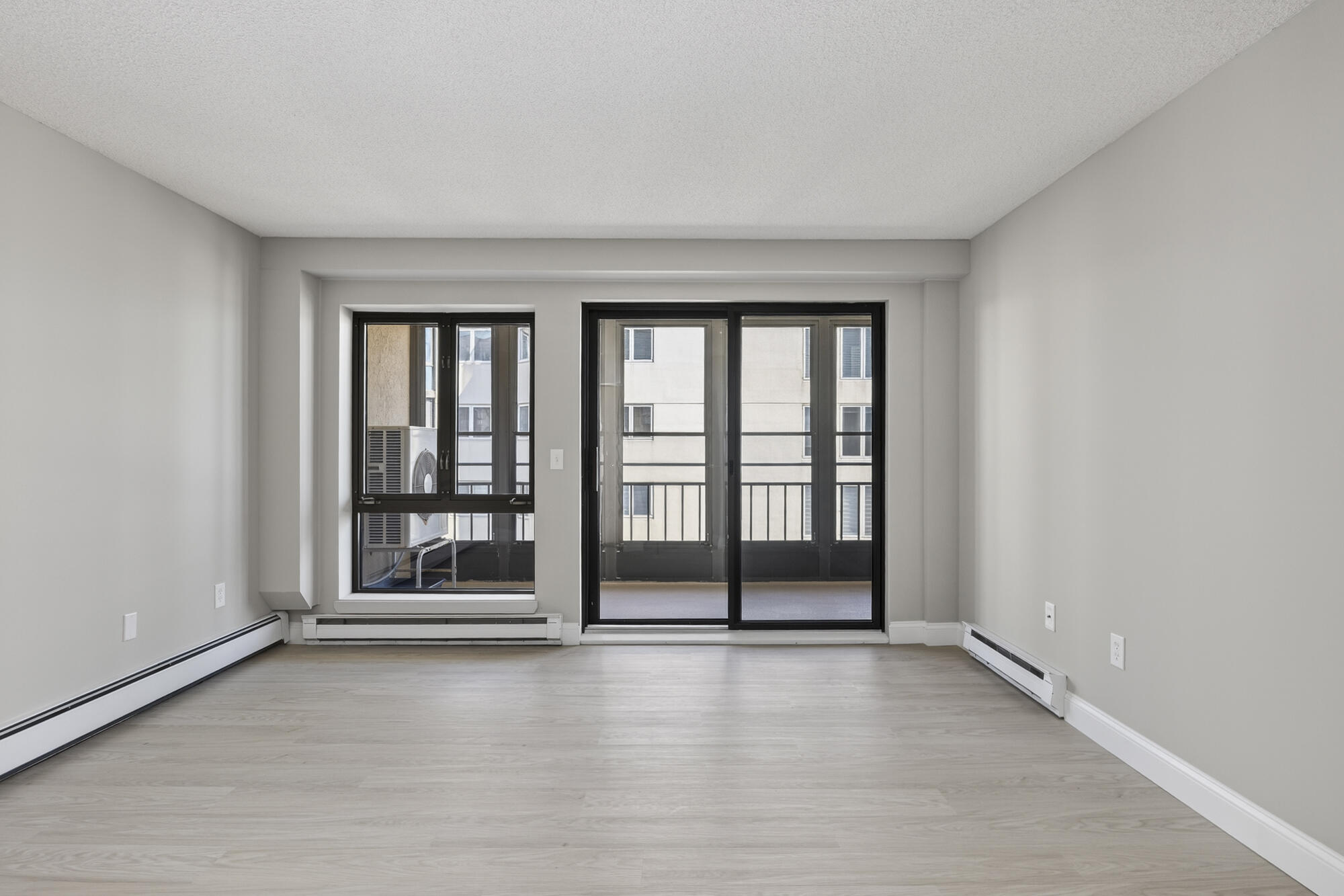 property viewer photo 13