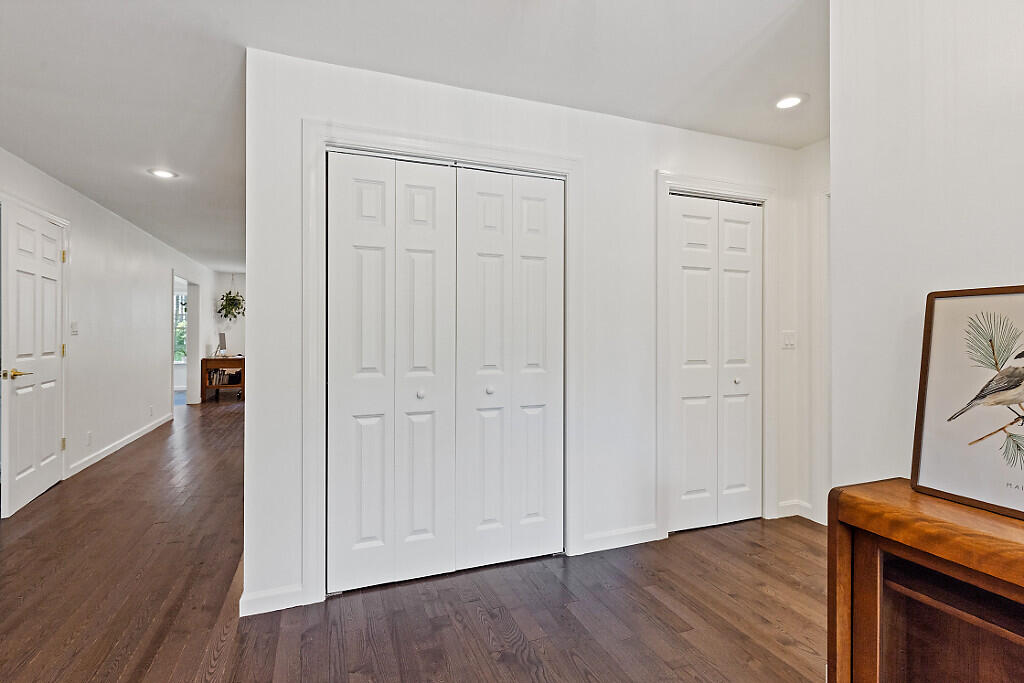property viewer photo 22