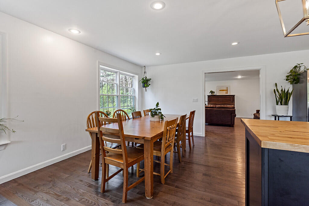 property viewer photo 36