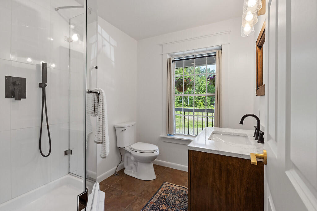 property viewer photo 42